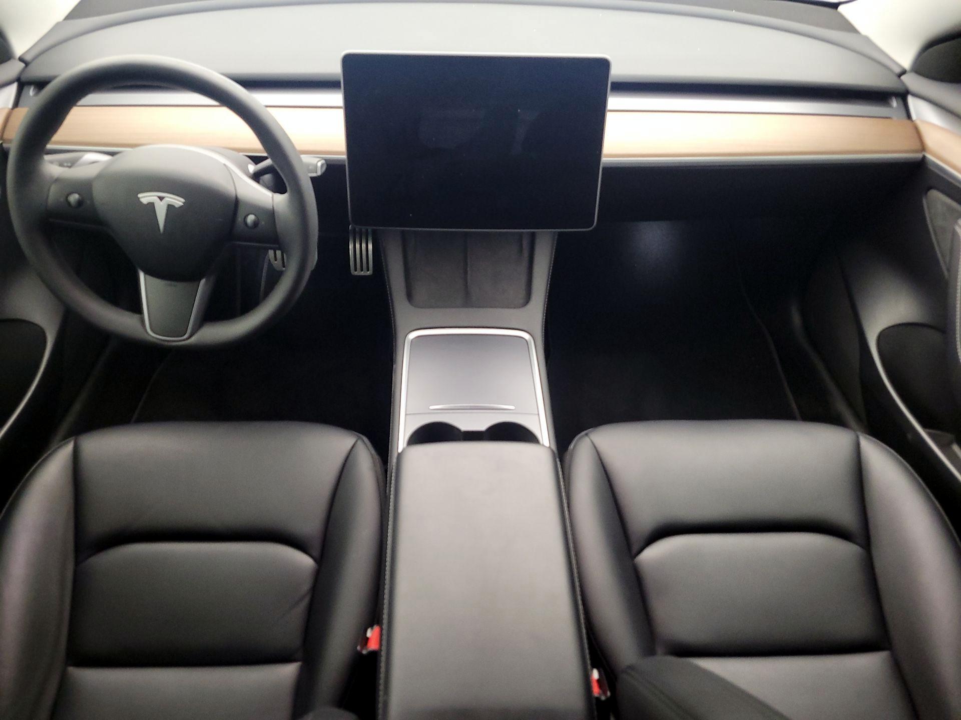 Thumbnail: 2023 Tesla Model 3 - 9