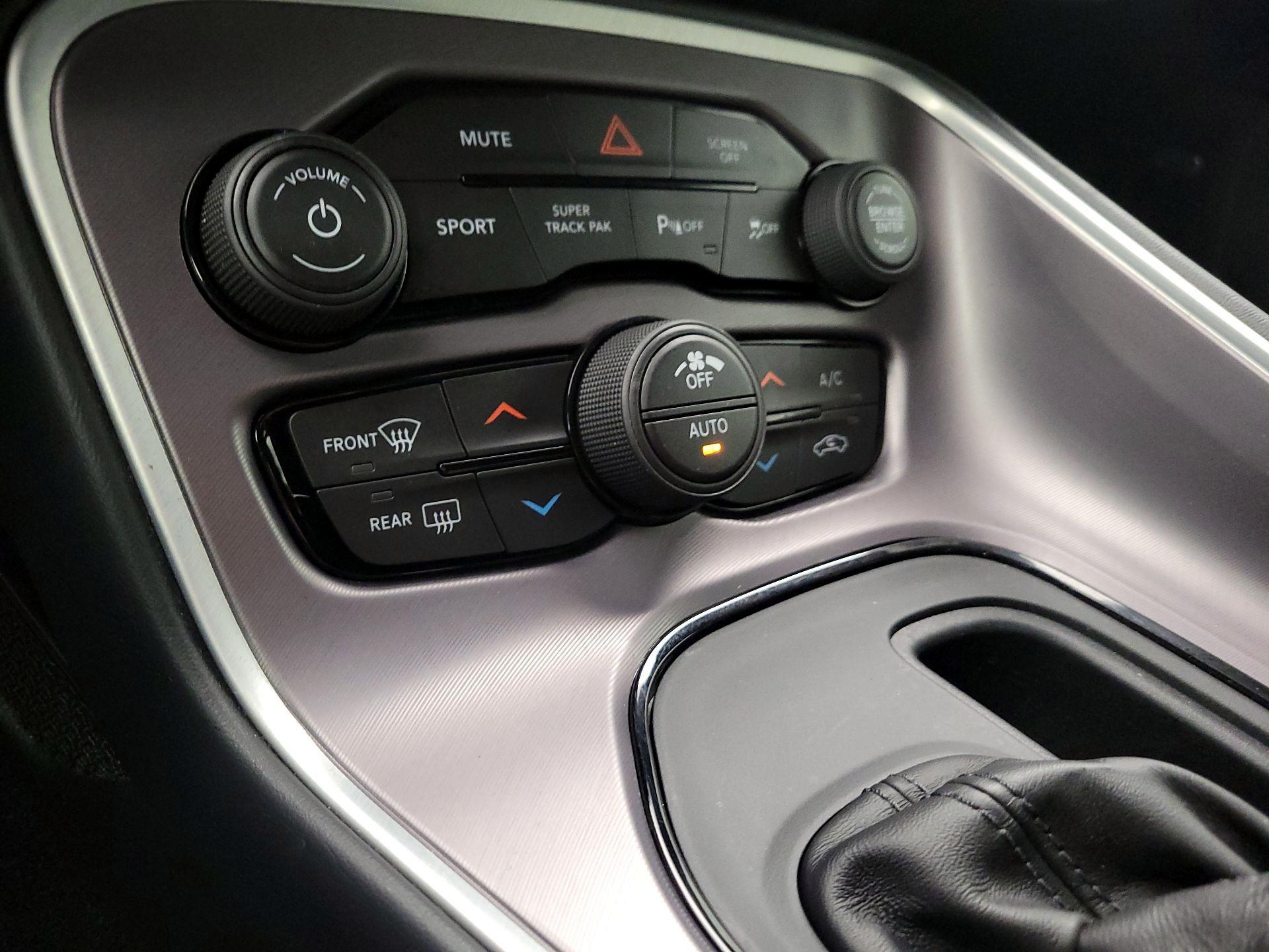 Thumbnail: 2021 Dodge Challenger - 16