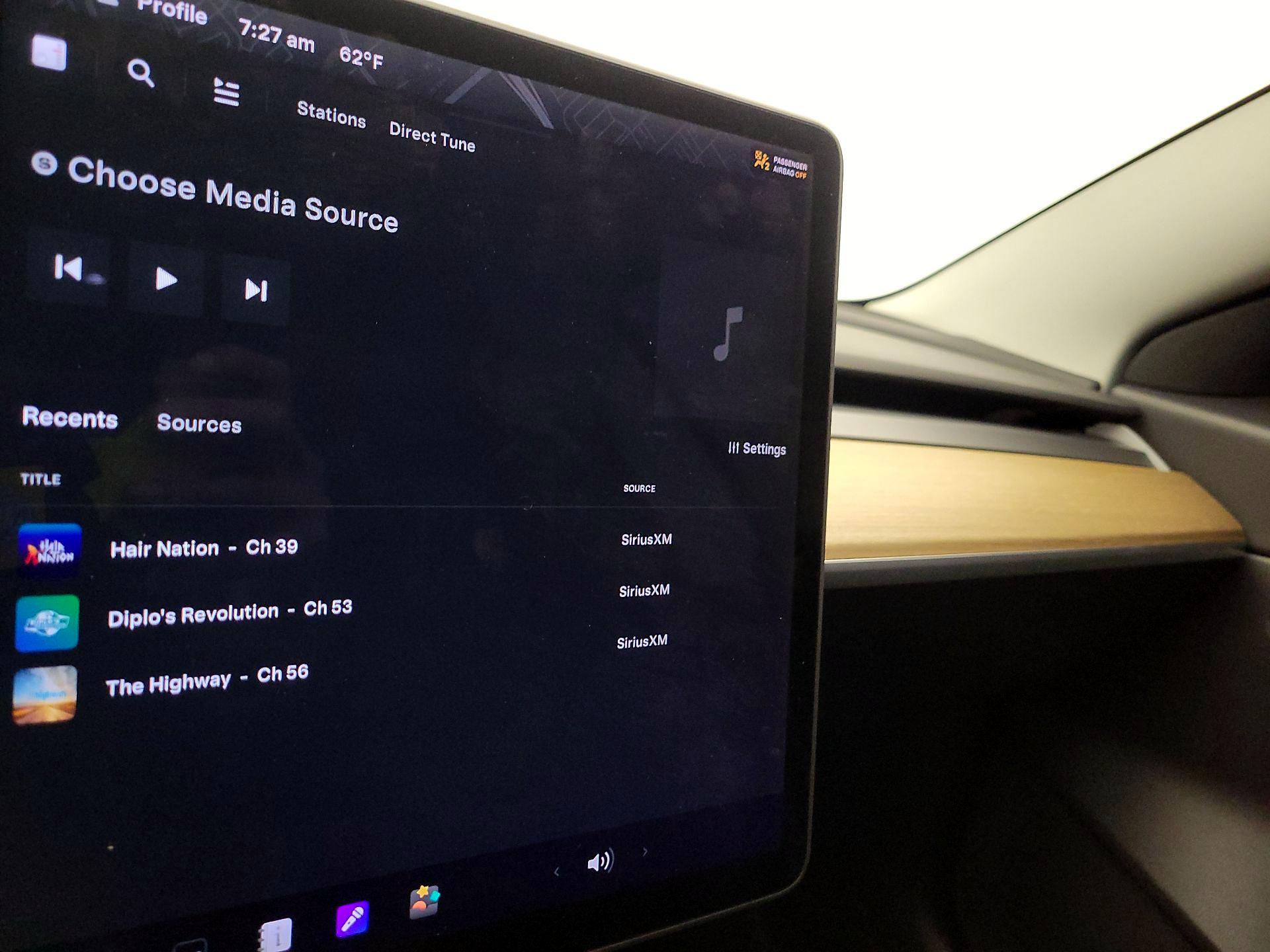 Thumbnail: 2020 Tesla Model 3 - 15