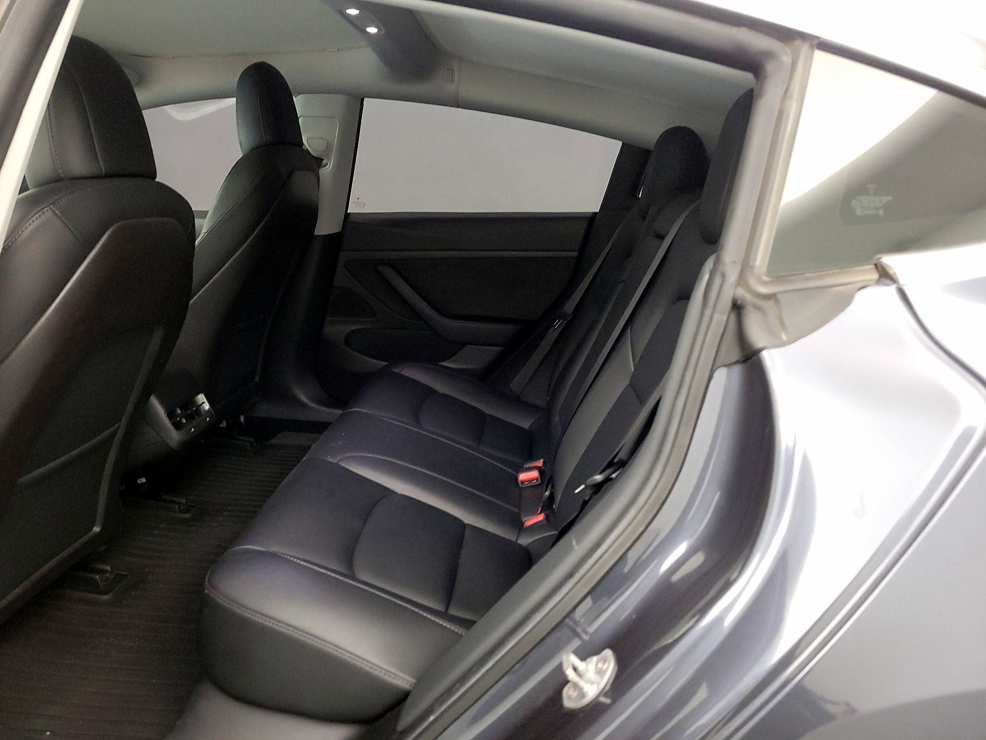 Thumbnail: 2020 Tesla Model 3 - 19