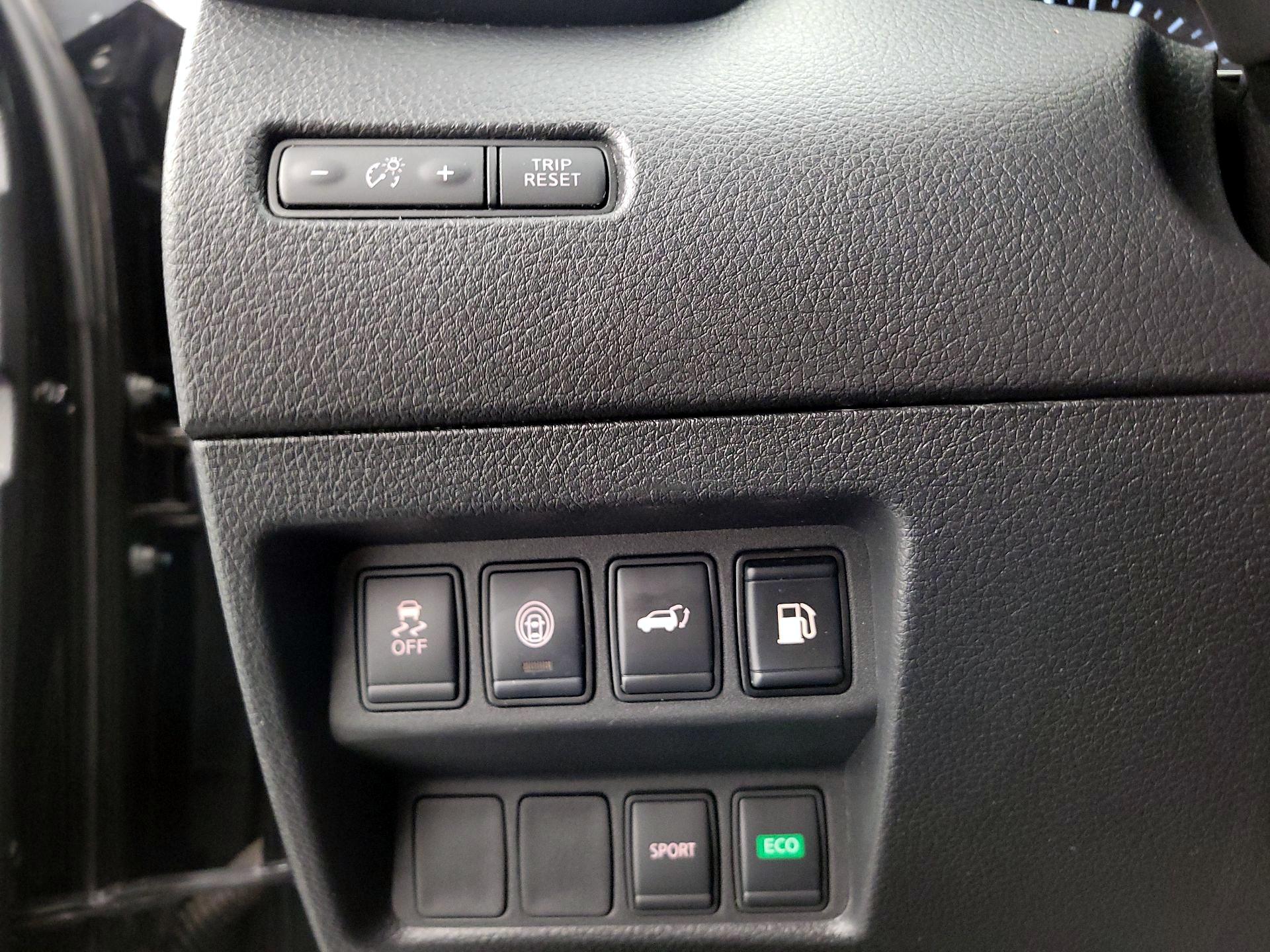 Thumbnail: 2020 Nissan Rogue - 13