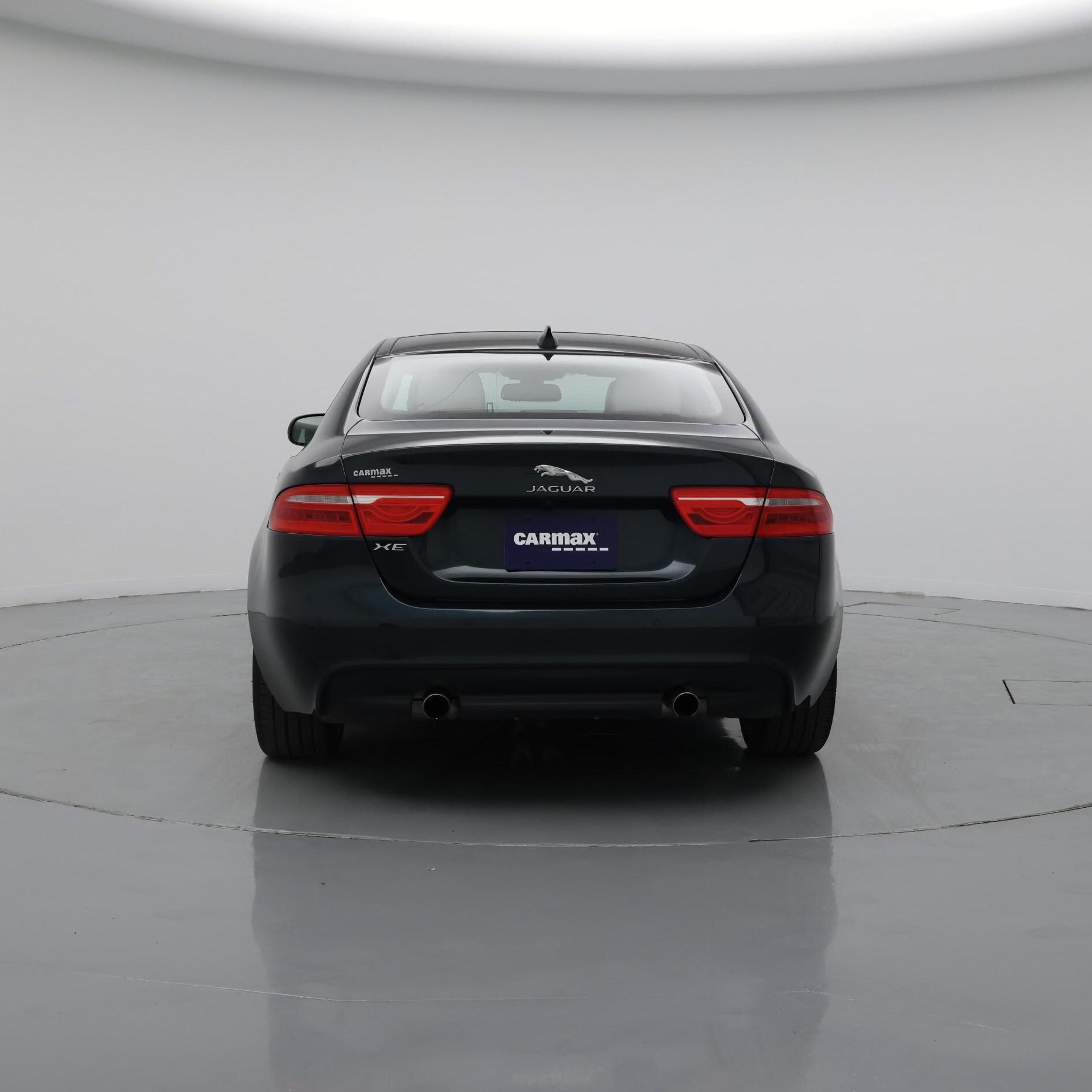 Thumbnail: 2017 Jaguar XE - 6