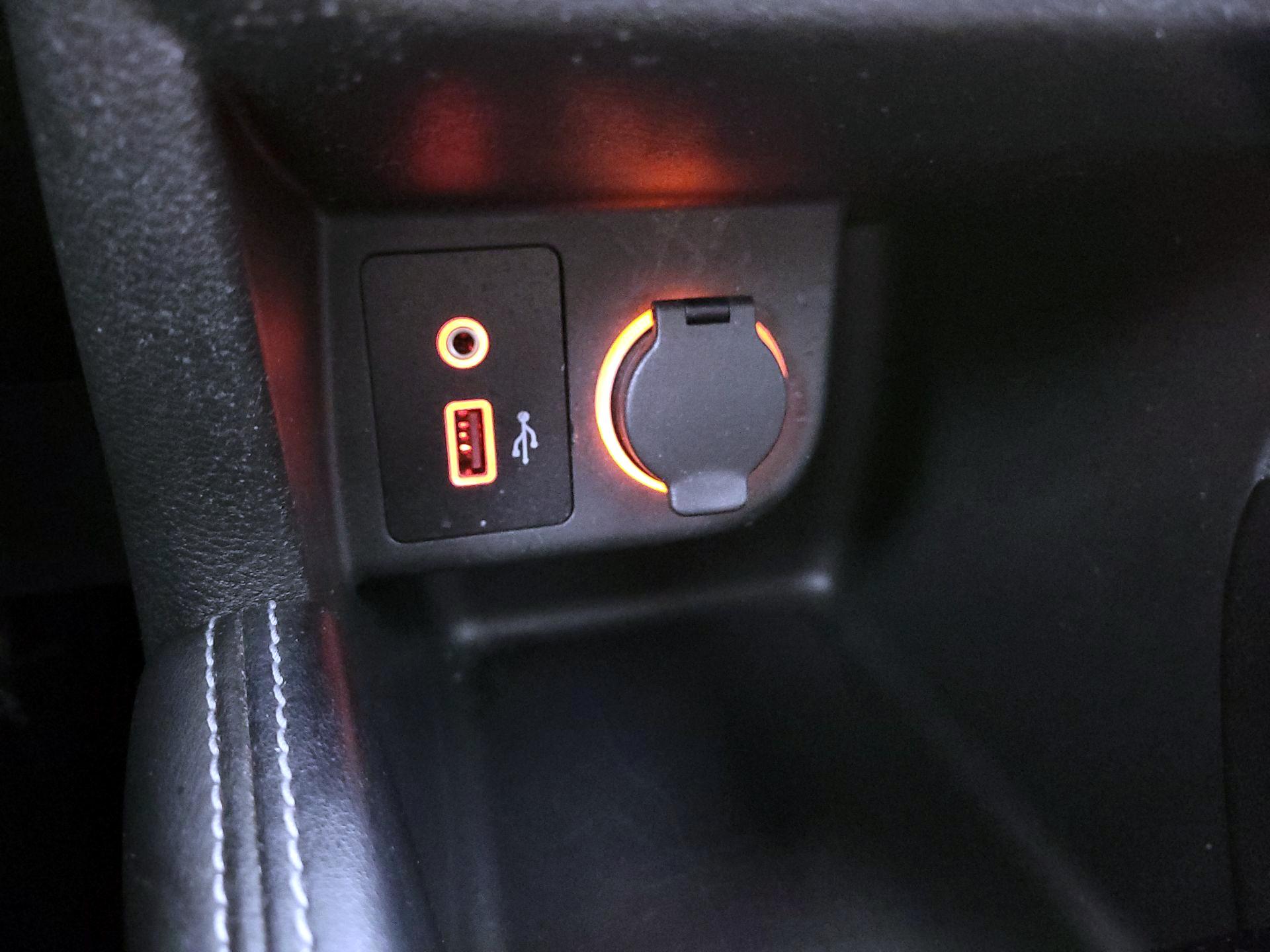 Thumbnail: 2020 Nissan Kicks - 17