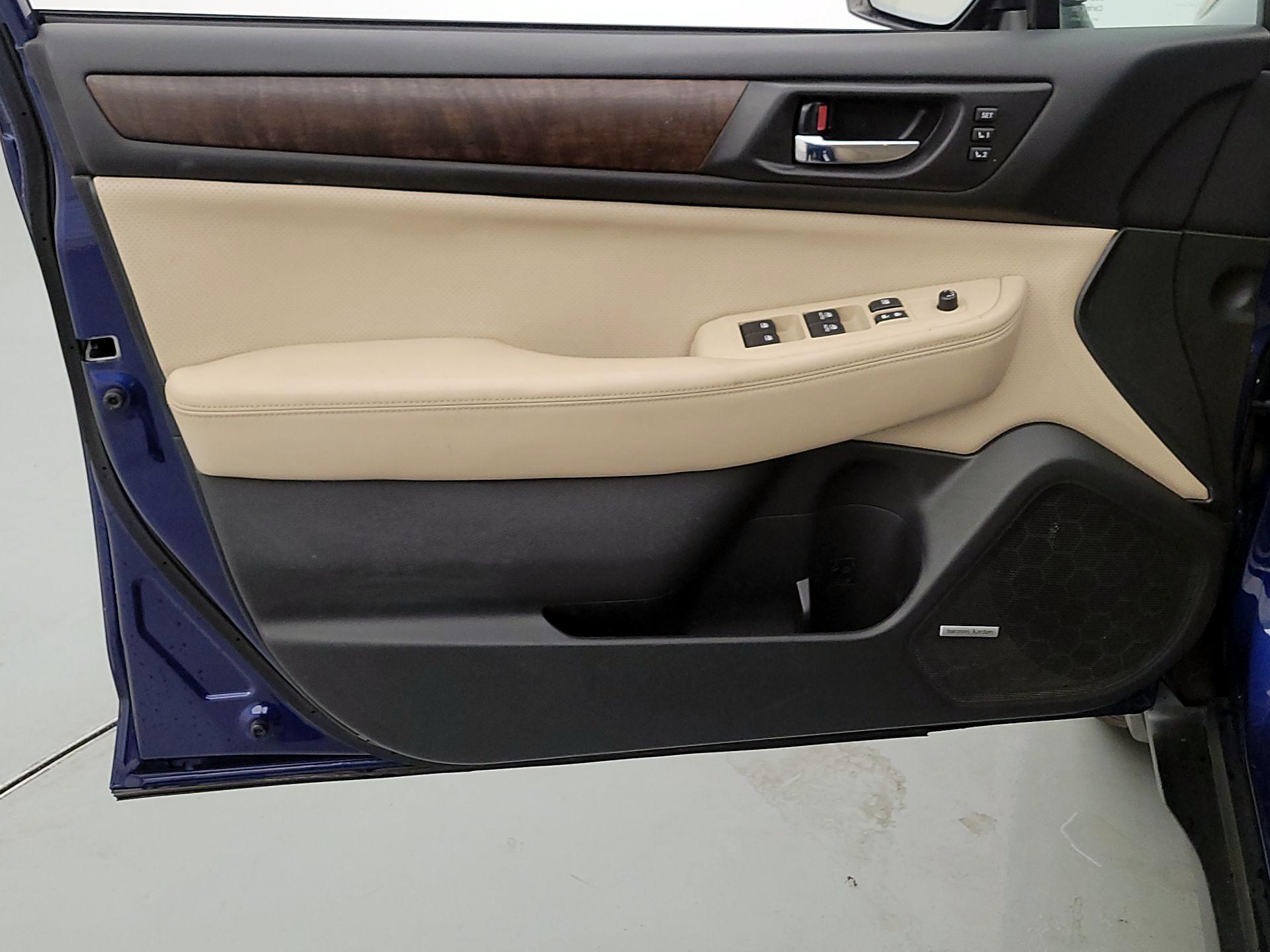 Thumbnail: 2015 Subaru Outback - 12