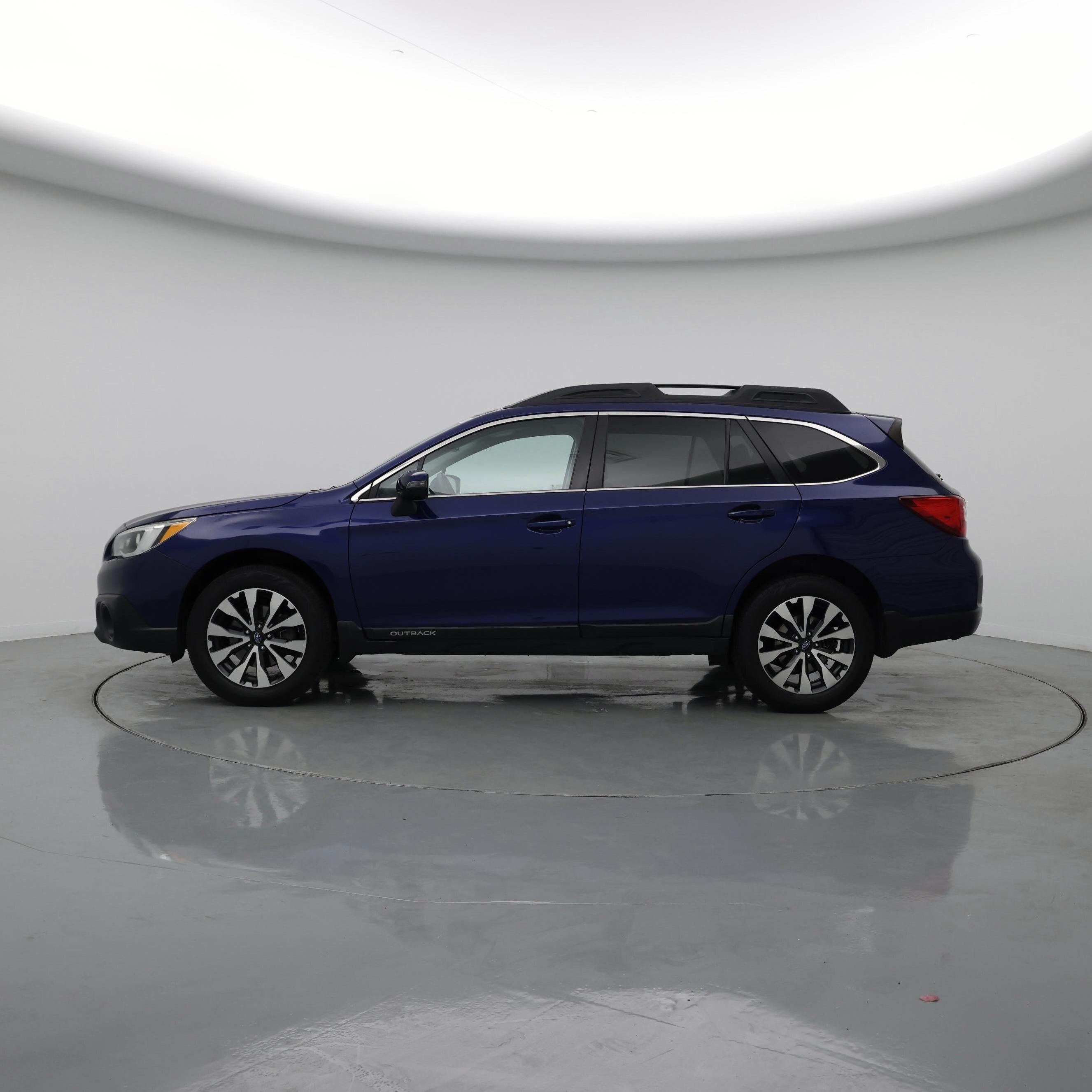 Thumbnail: 2015 Subaru Outback - 3