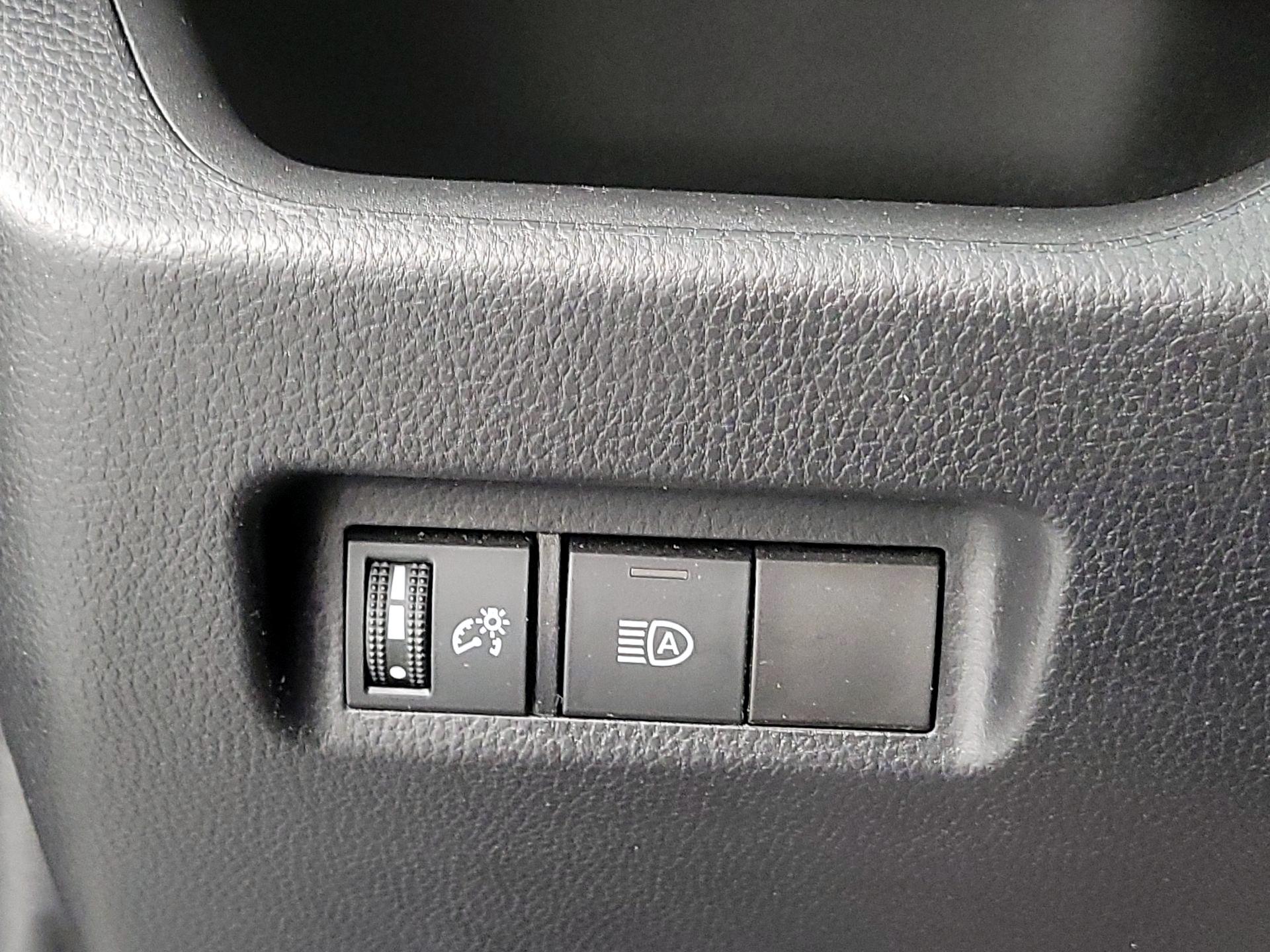 Thumbnail: 2021 Toyota RAV4 - 13