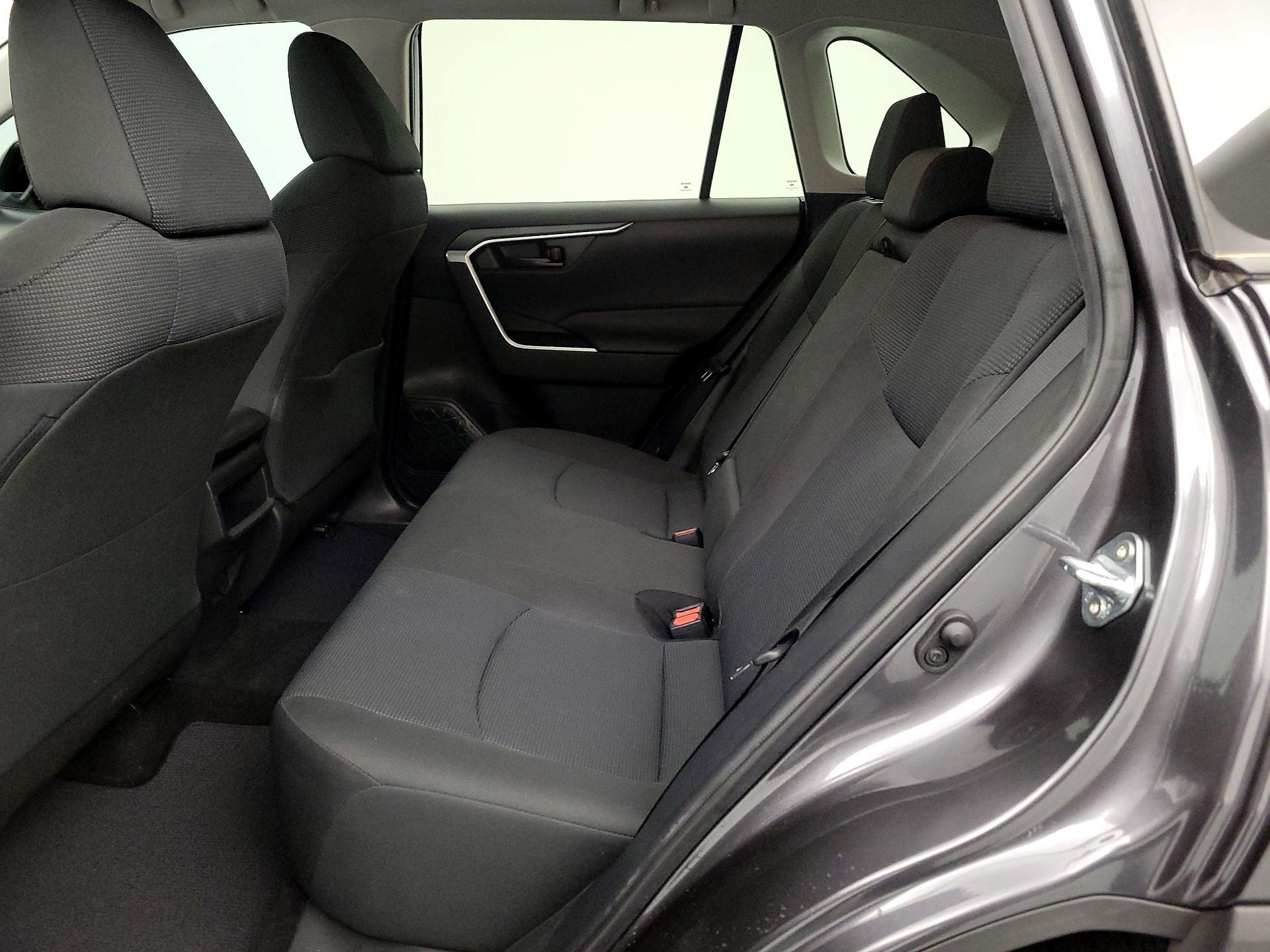 Thumbnail: 2021 Toyota RAV4 - 19