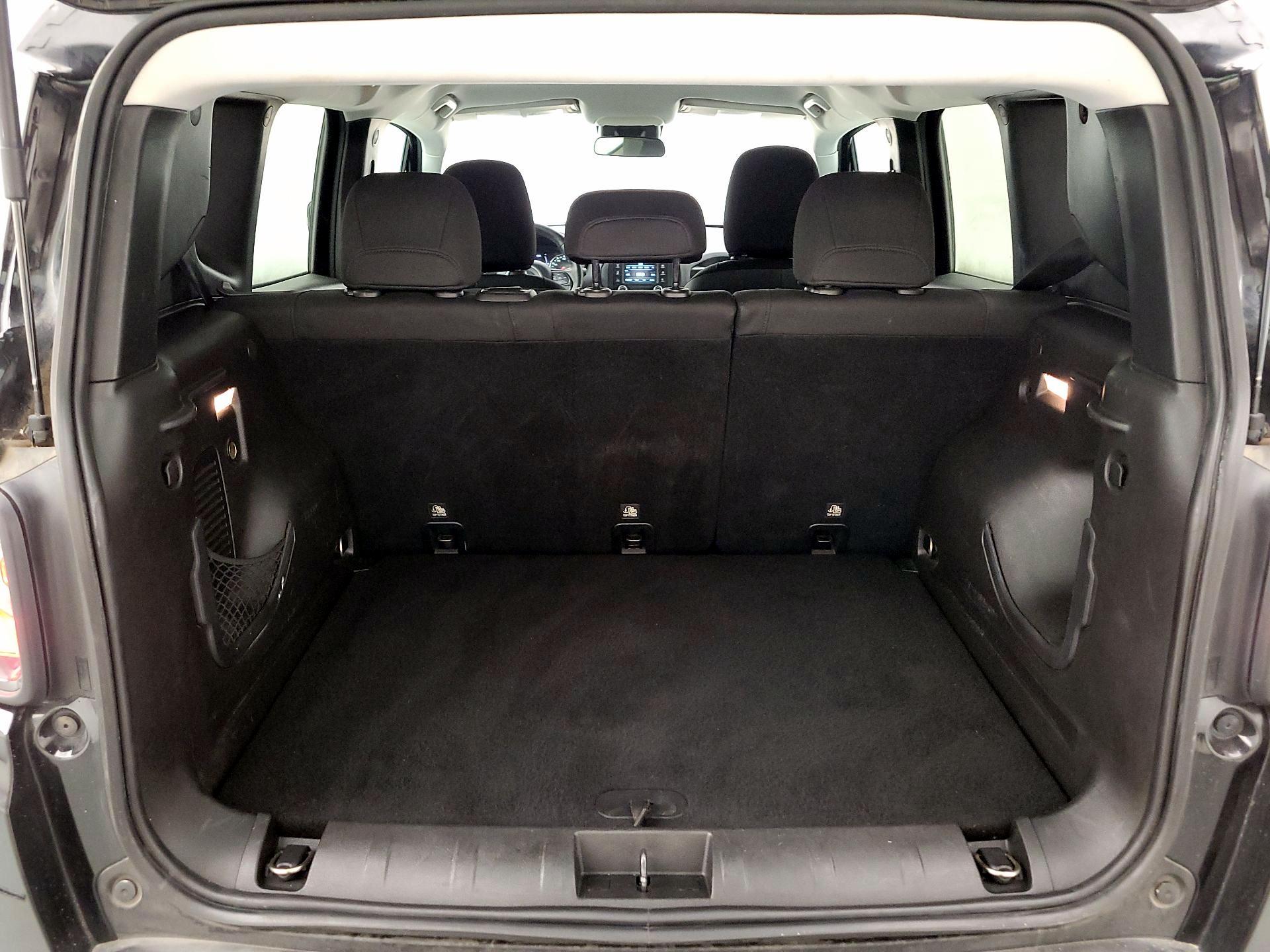 Thumbnail: 2017 Jeep Renegade - 20