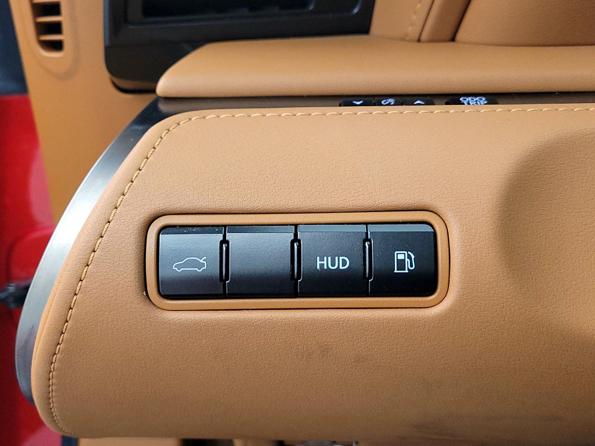 Thumbnail: 2023 Lexus LC - 13