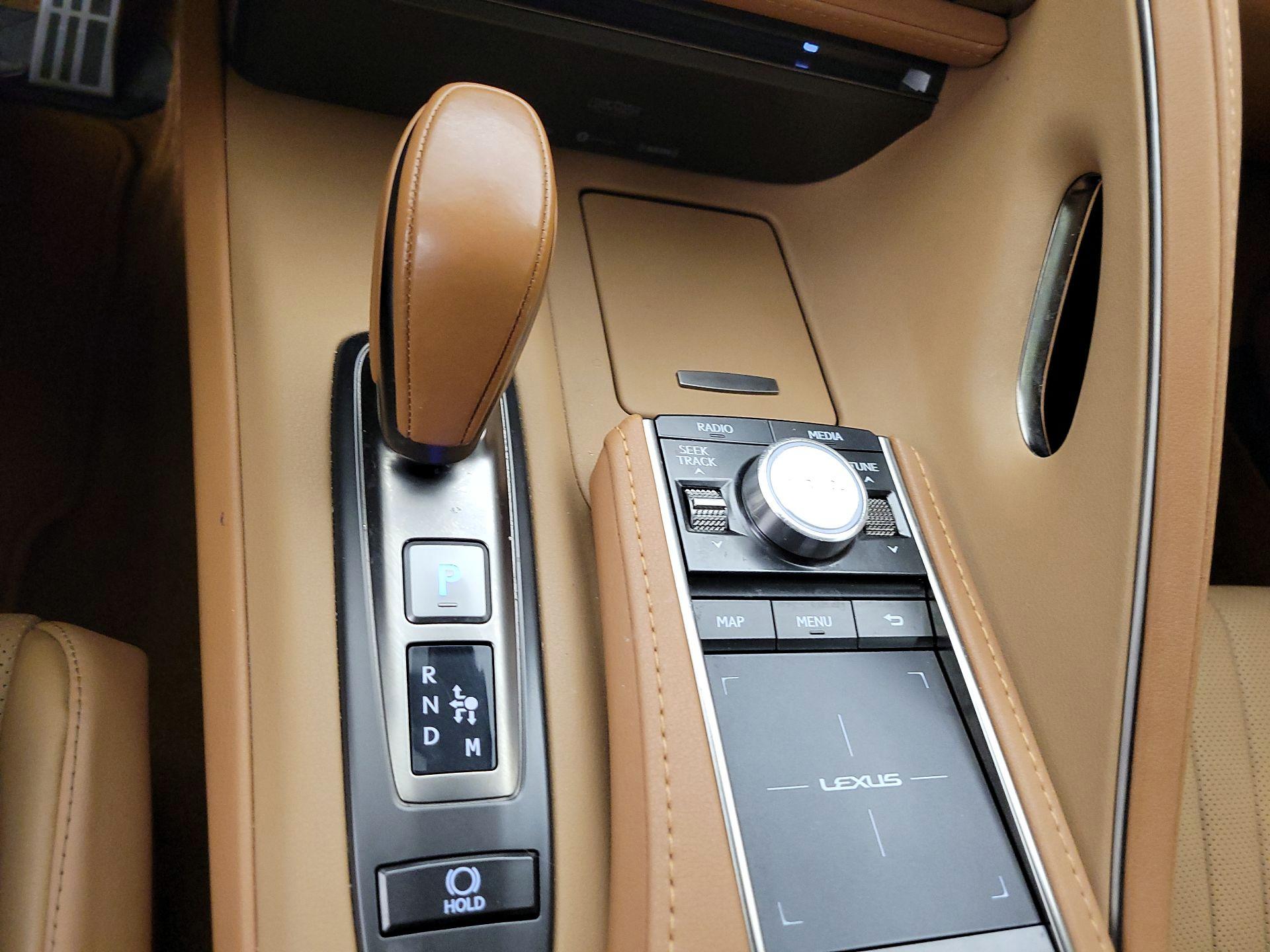 Thumbnail: 2023 Lexus LC - 18