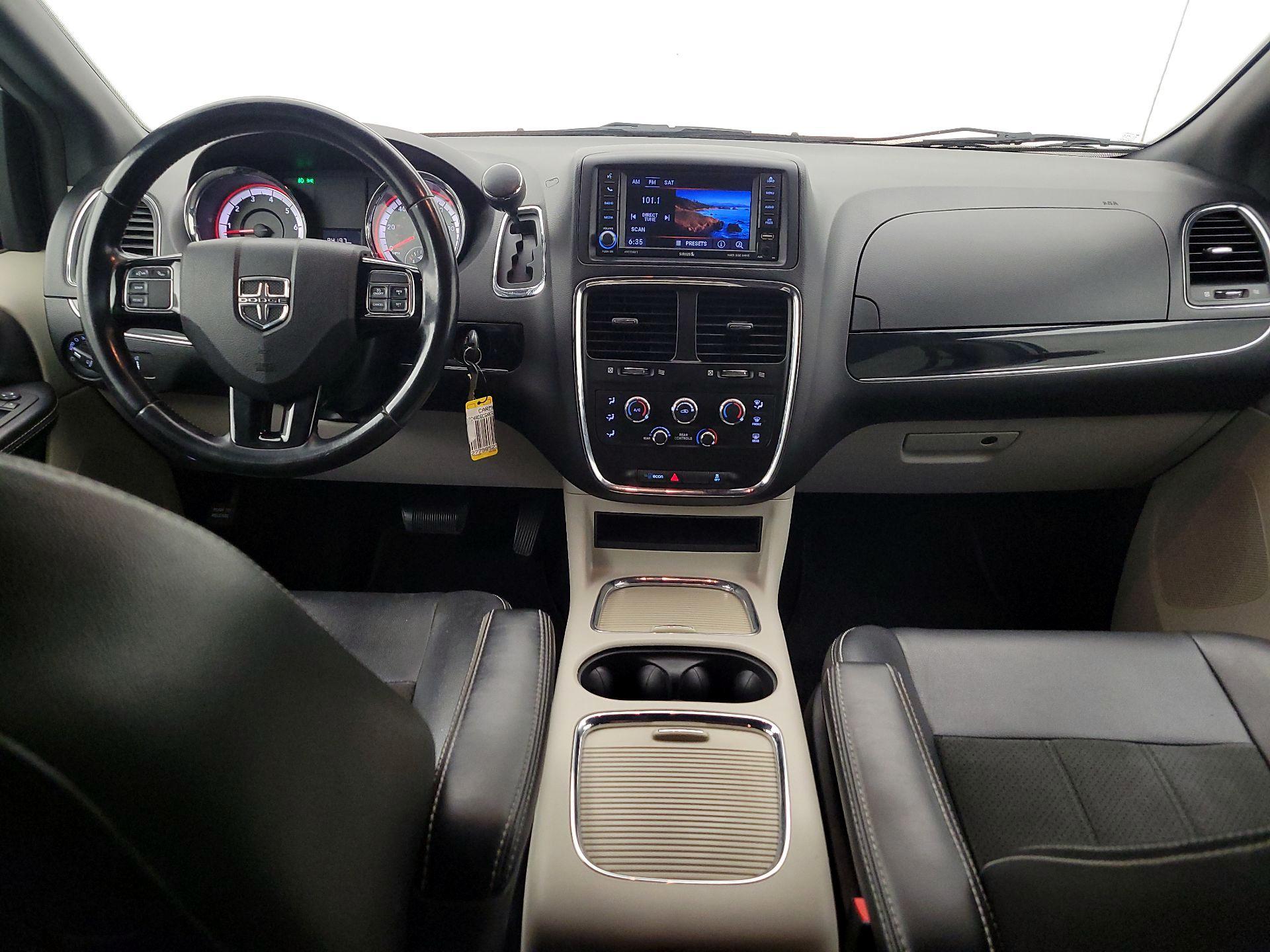 Thumbnail: 2019 Dodge Grand Caravan - 9