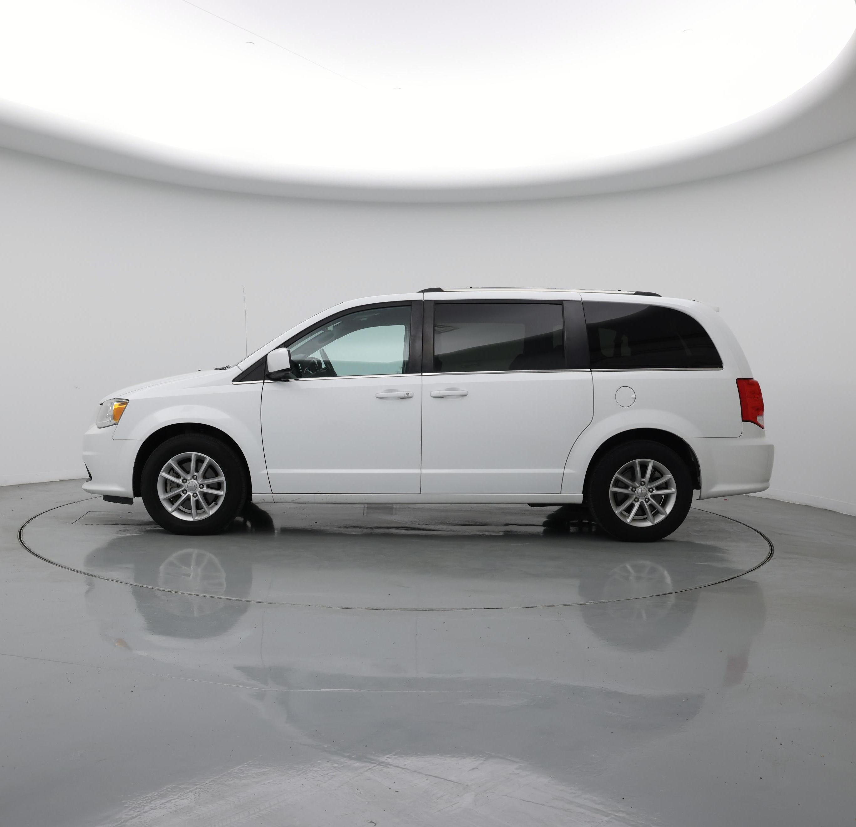 Thumbnail: 2019 Dodge Grand Caravan - 3