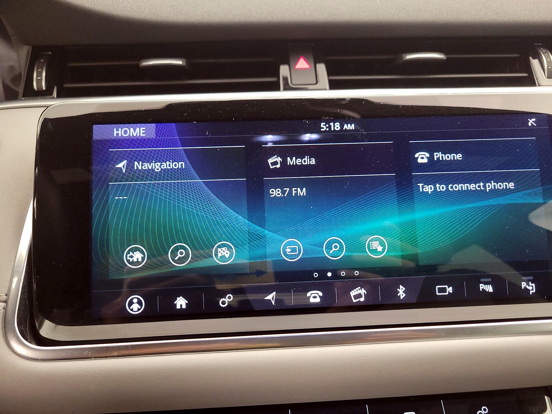 Thumbnail: 2020 Land Rover Range Rover Evoque - 15