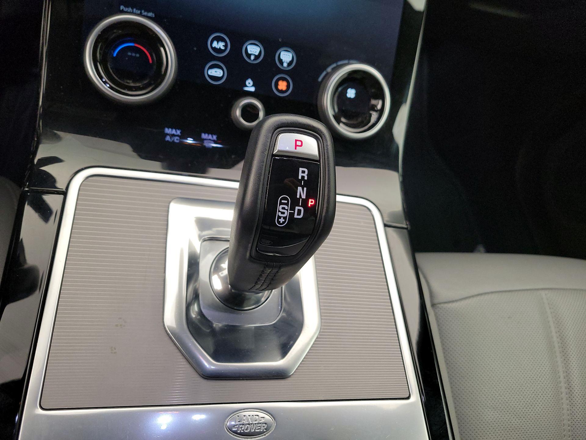 Thumbnail: 2020 Land Rover Range Rover Evoque - 17