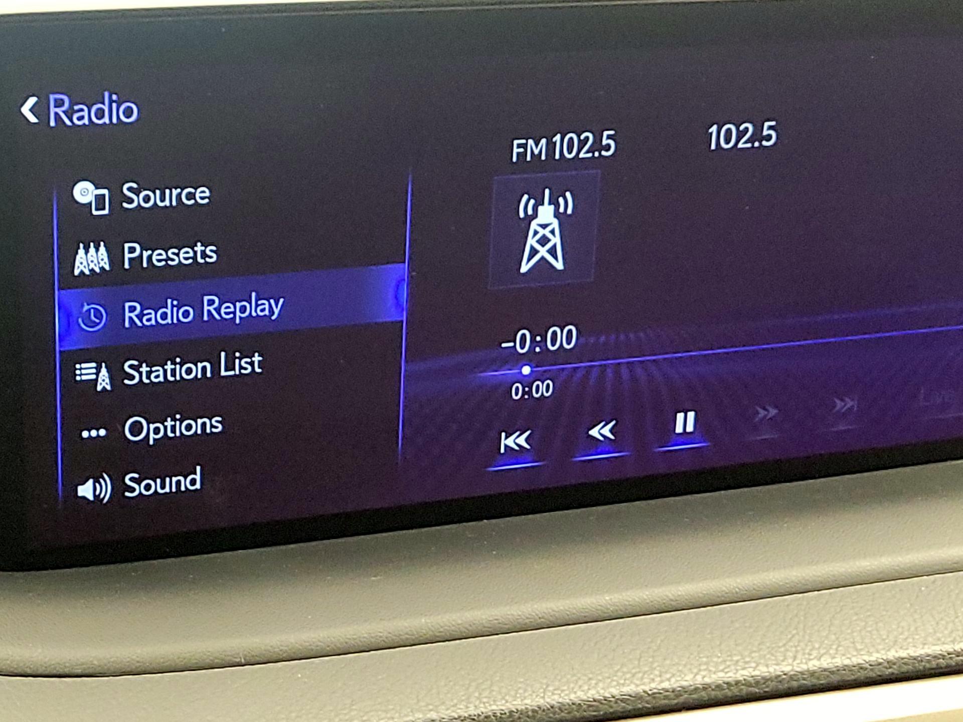 Thumbnail: 2020 Lexus RX - 16