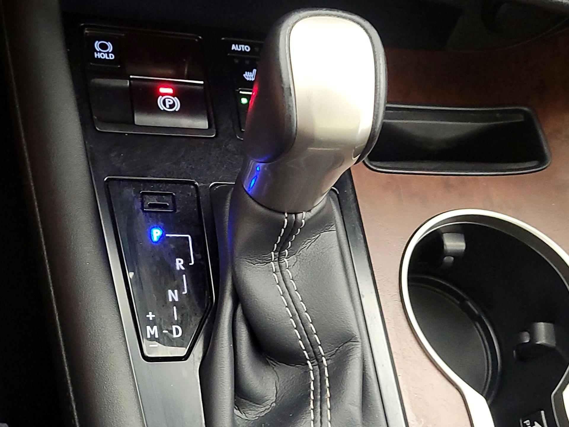 Thumbnail: 2020 Lexus RX - 18