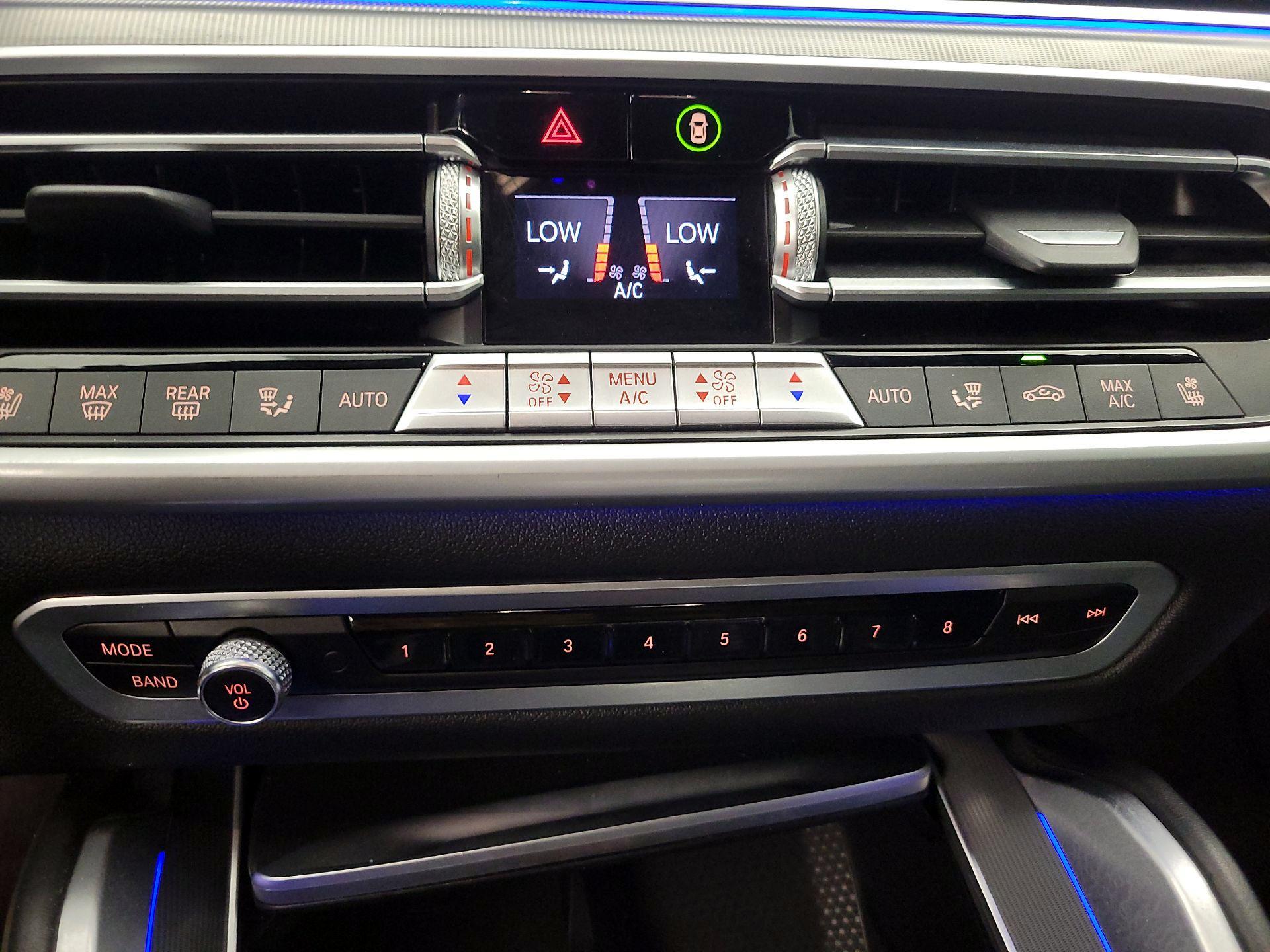 Thumbnail: 2021 BMW X6 - 17