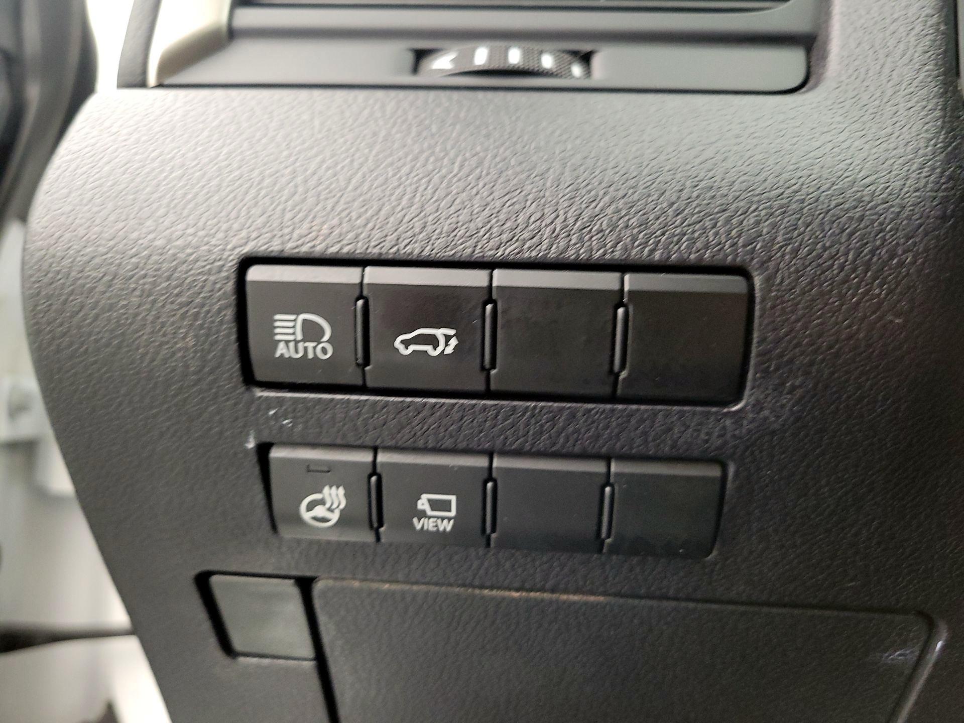 Thumbnail: 2022 Lexus RX - 13