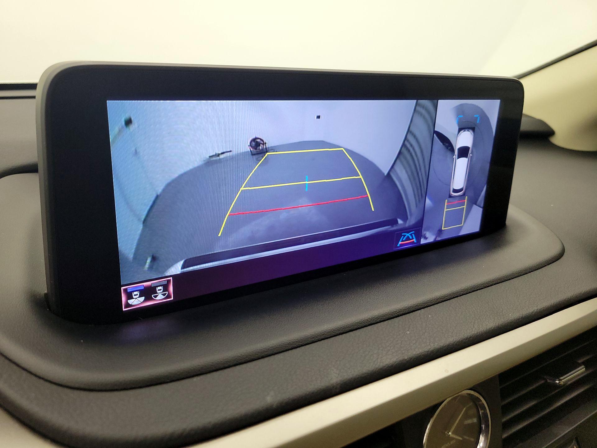 Thumbnail: 2022 Lexus RX - 15