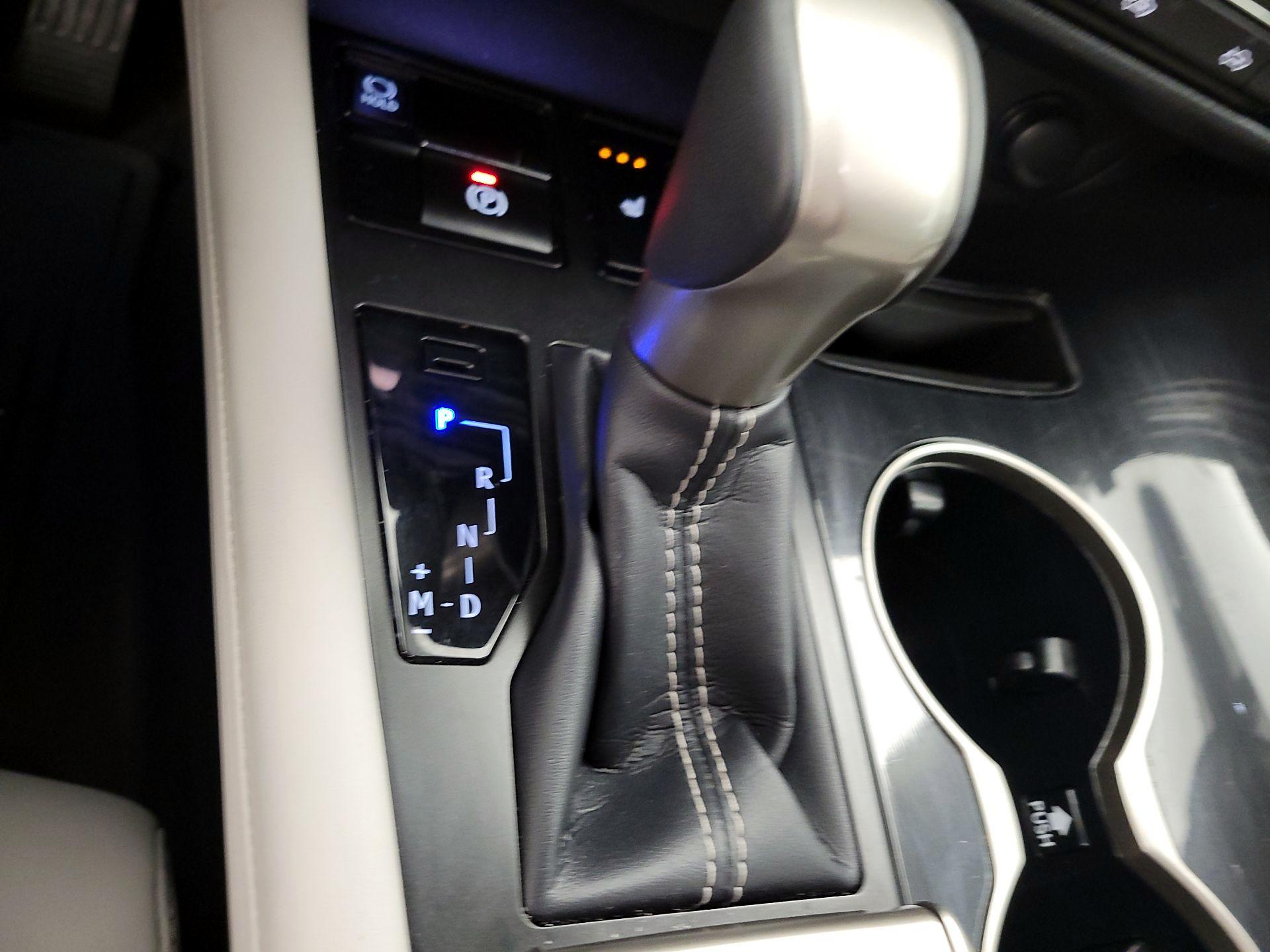 Thumbnail: 2022 Lexus RX - 17