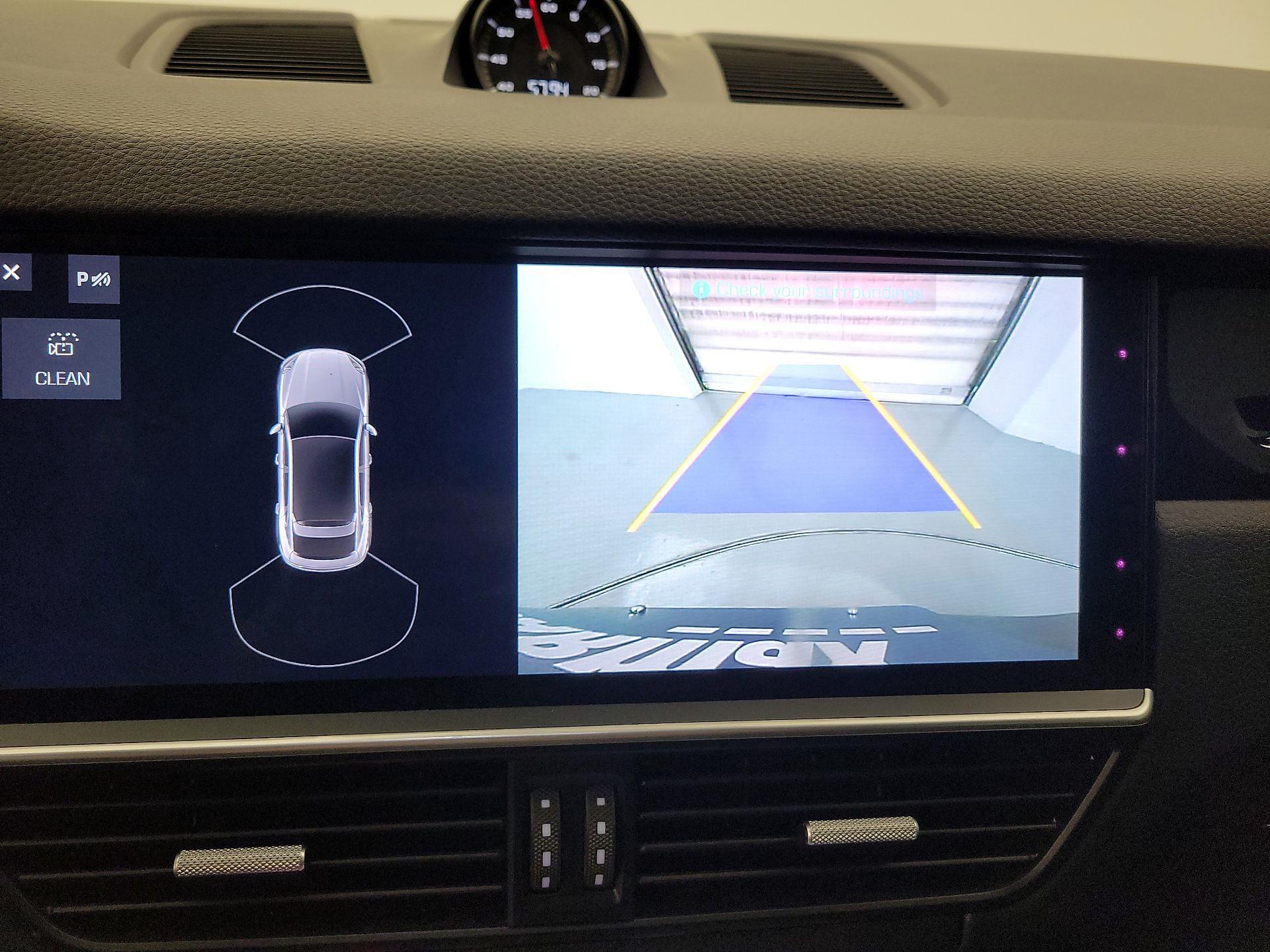 Thumbnail: 2020 Porsche Cayenne - 15