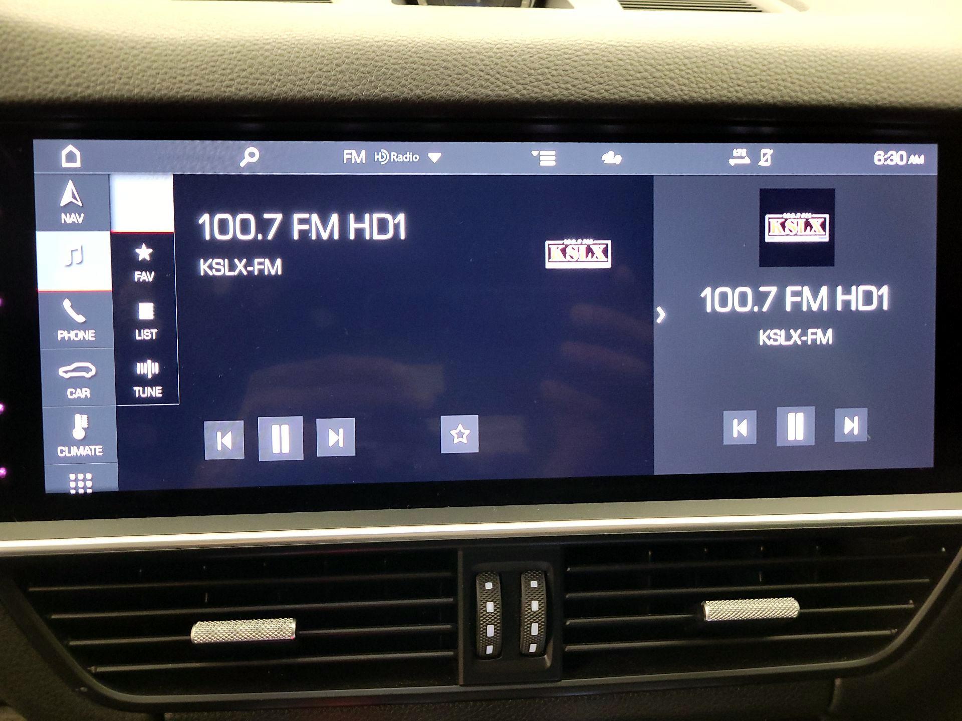 Thumbnail: 2020 Porsche Cayenne - 16