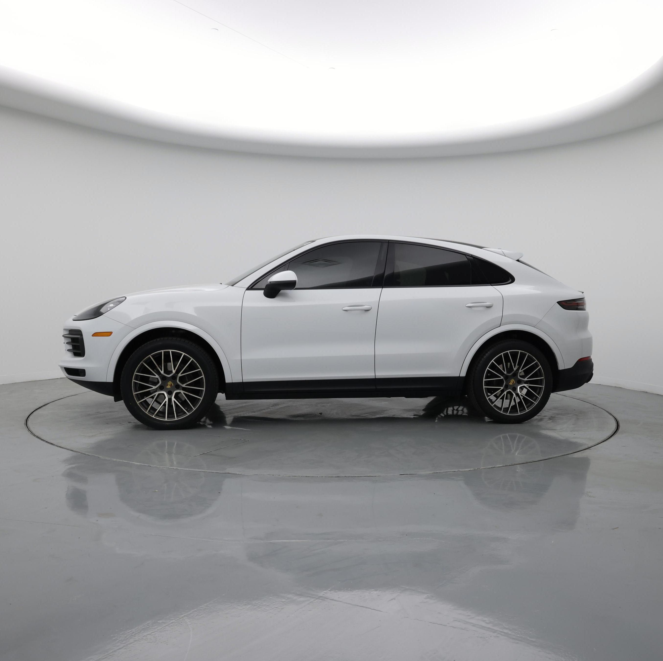 Thumbnail: 2020 Porsche Cayenne - 3