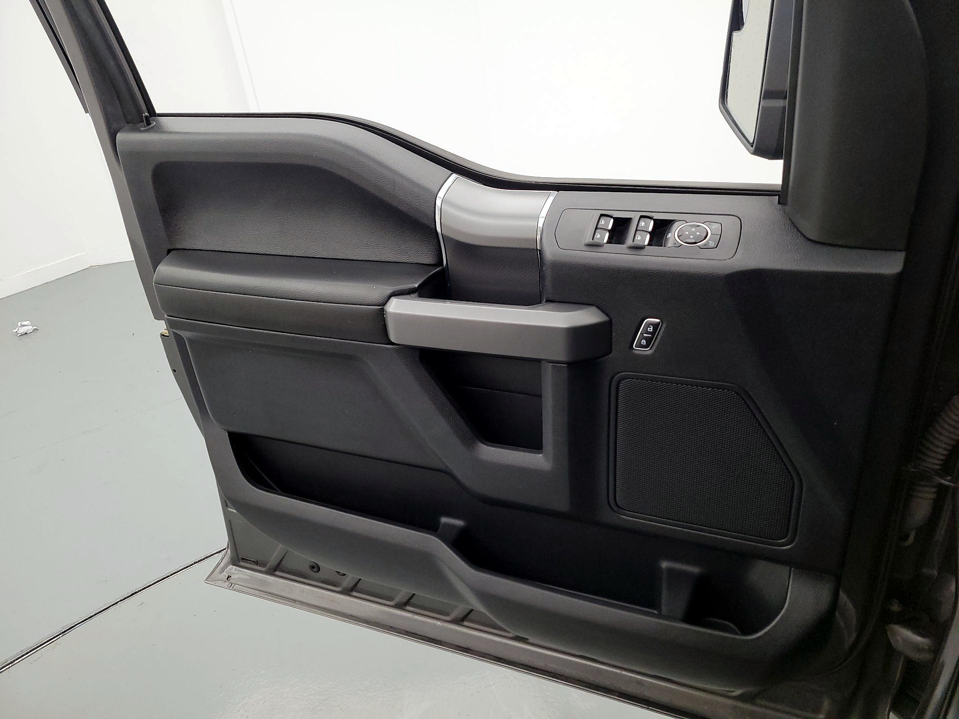 Thumbnail: 2016 Ford F-150 - 12