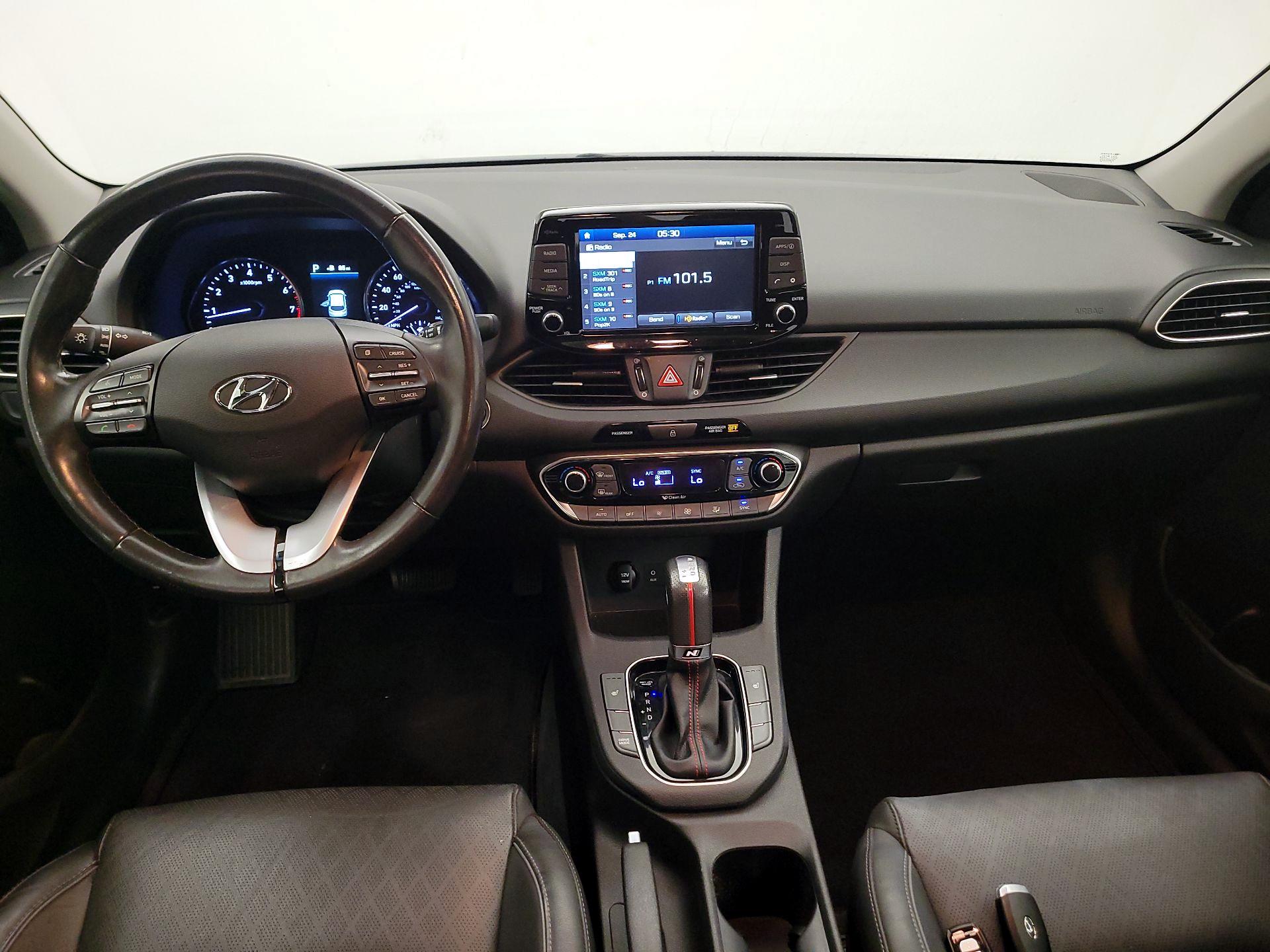 Thumbnail: 2019 Hyundai Elantra - 9