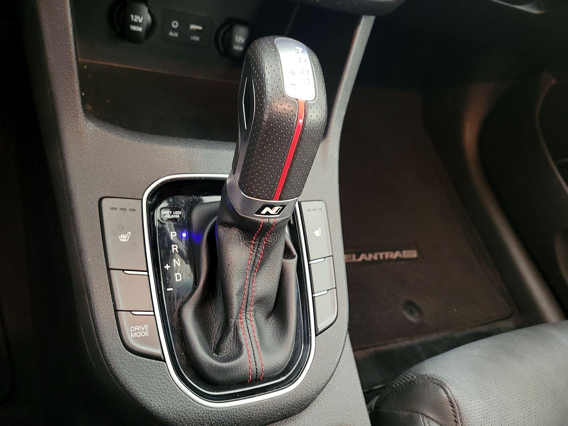 Thumbnail: 2019 Hyundai Elantra - 17