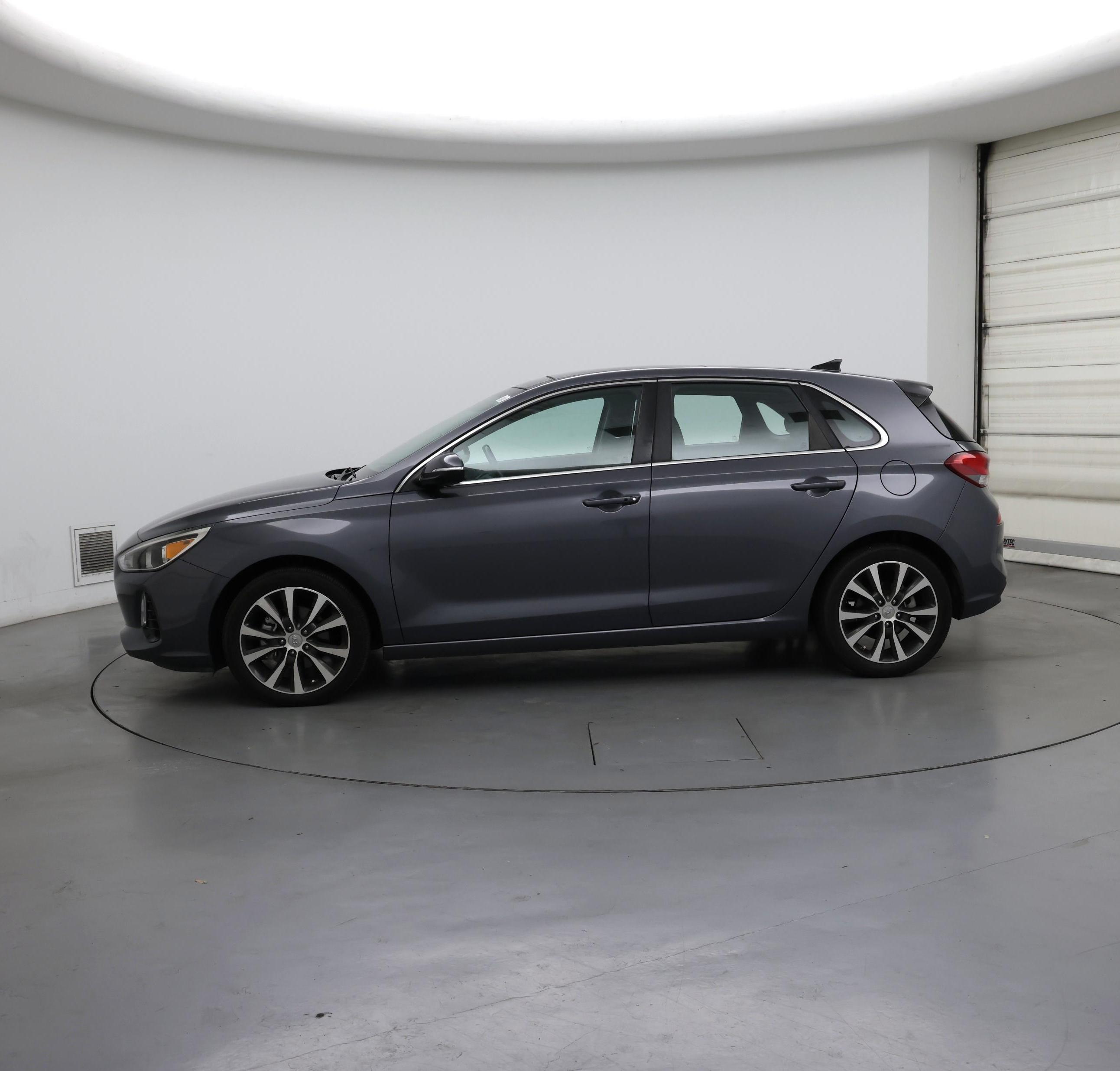 Thumbnail: 2019 Hyundai Elantra - 3