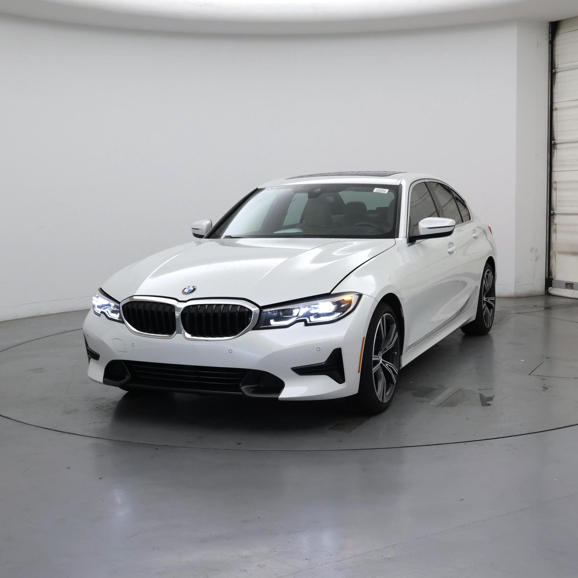 Thumbnail: 2020 BMW 3 Series - 4