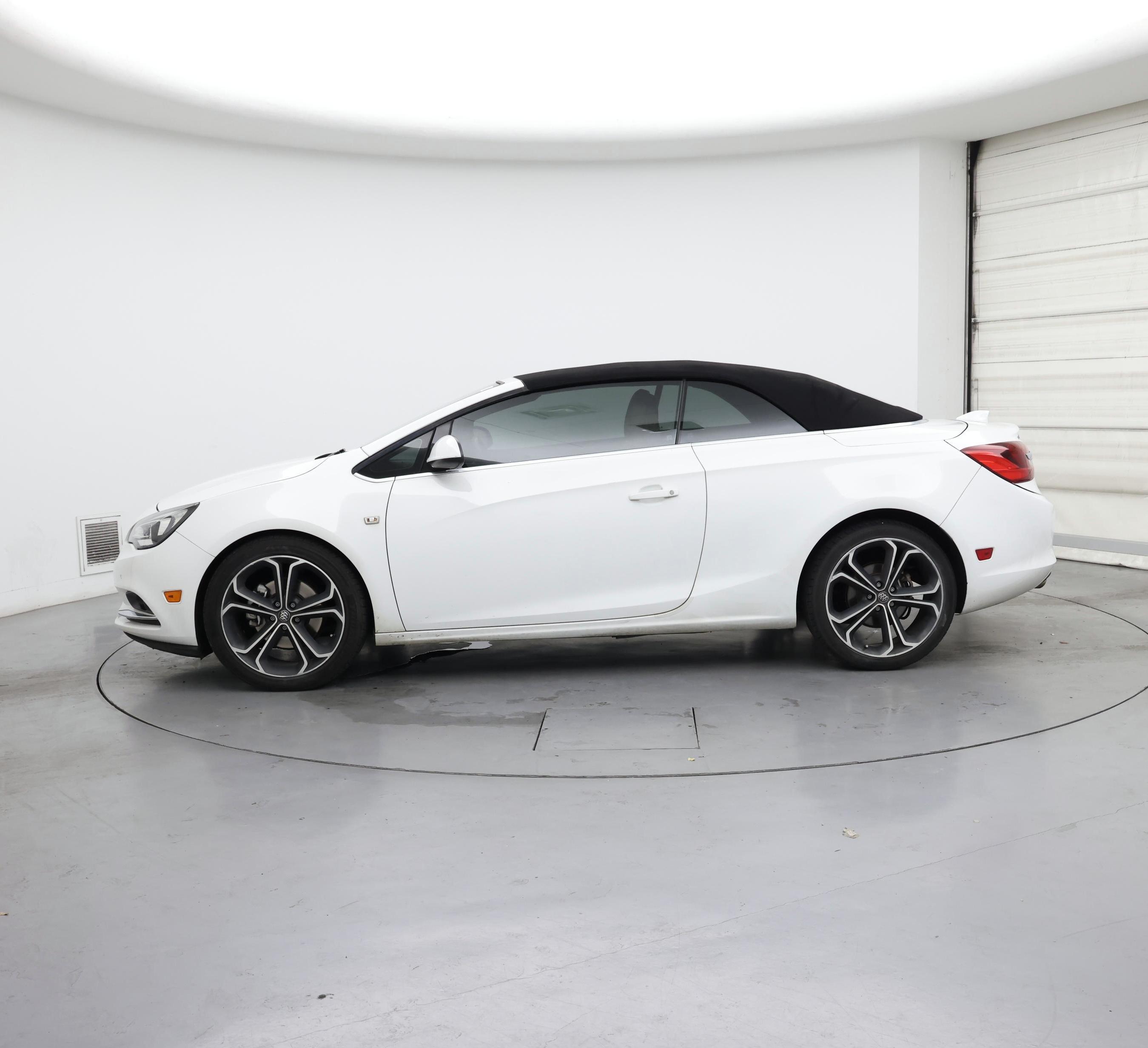 Thumbnail: 2016 Buick Cascada - 3