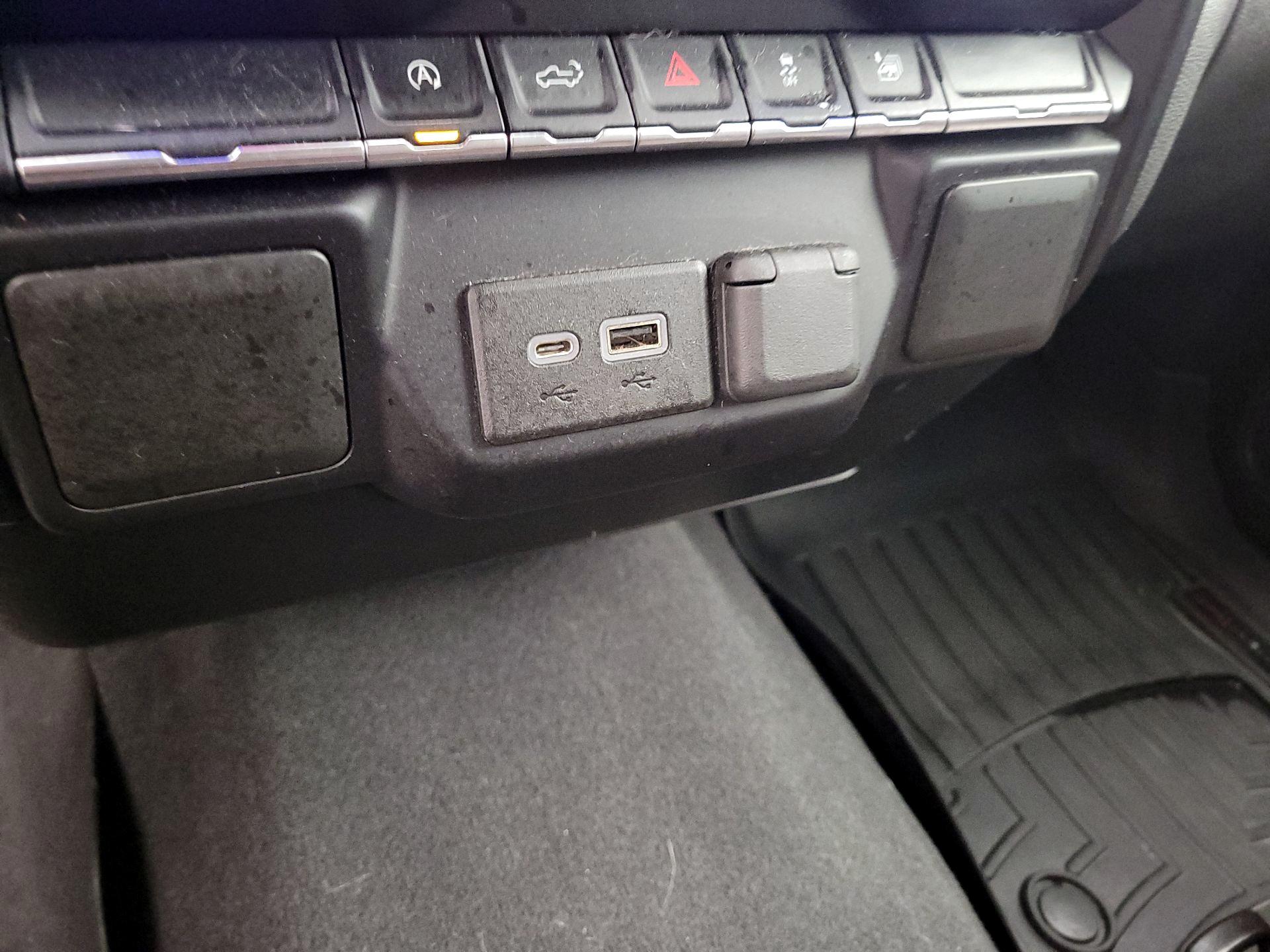 Thumbnail: 2021 Chevrolet Silverado 1500 - 18