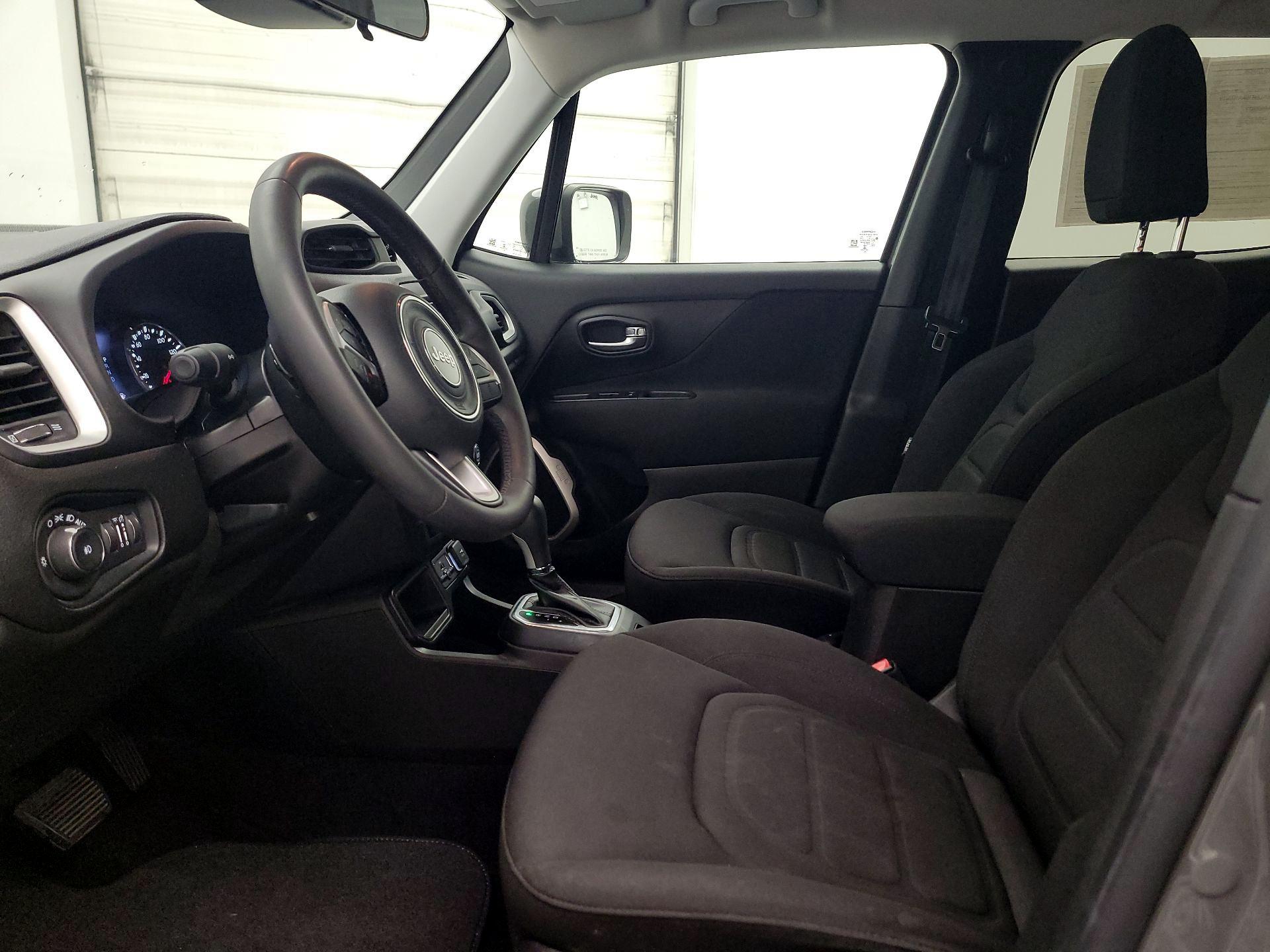 Thumbnail: 2021 Jeep Renegade - 11