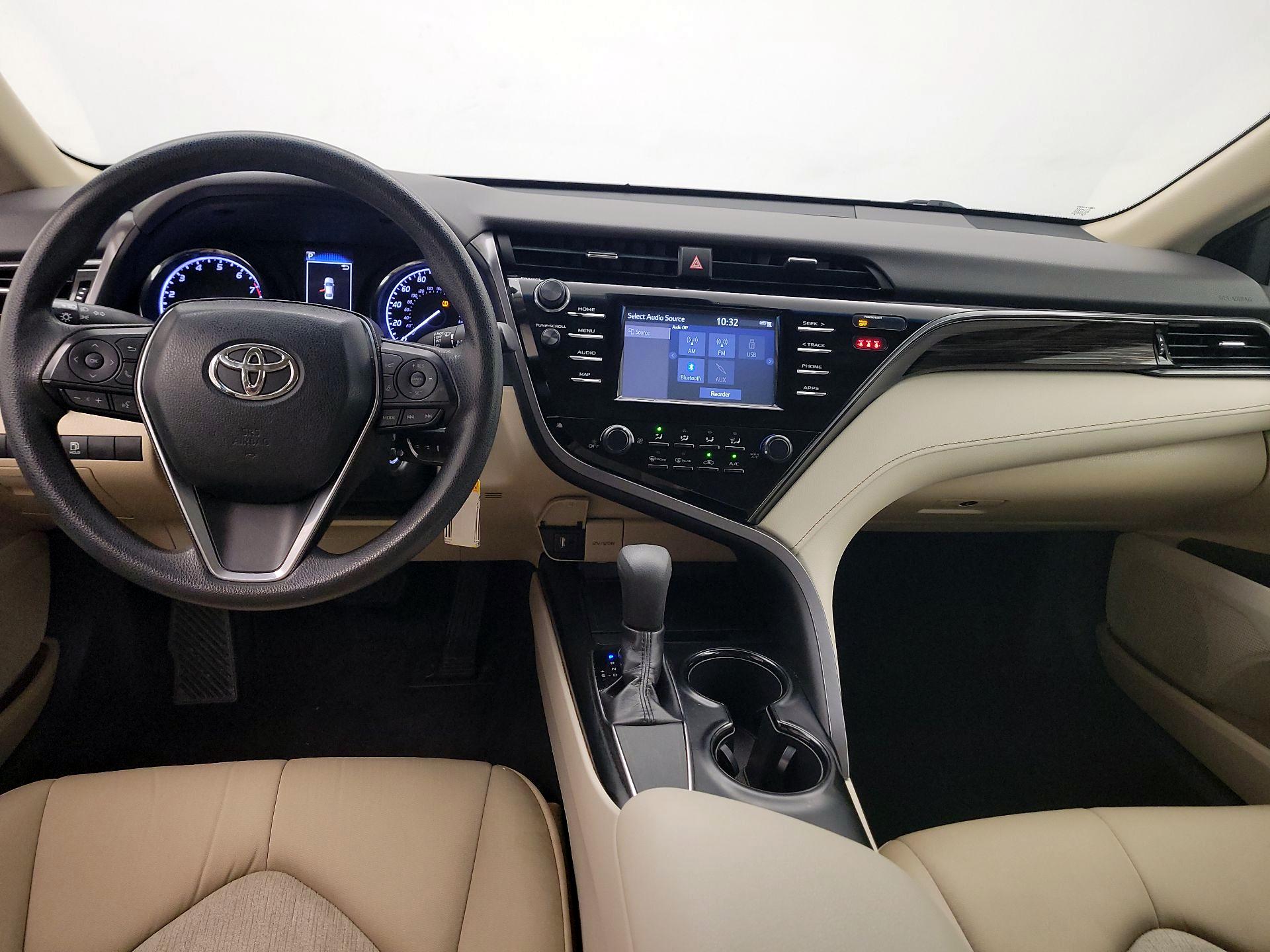 Thumbnail: 2019 Toyota Camry - 9