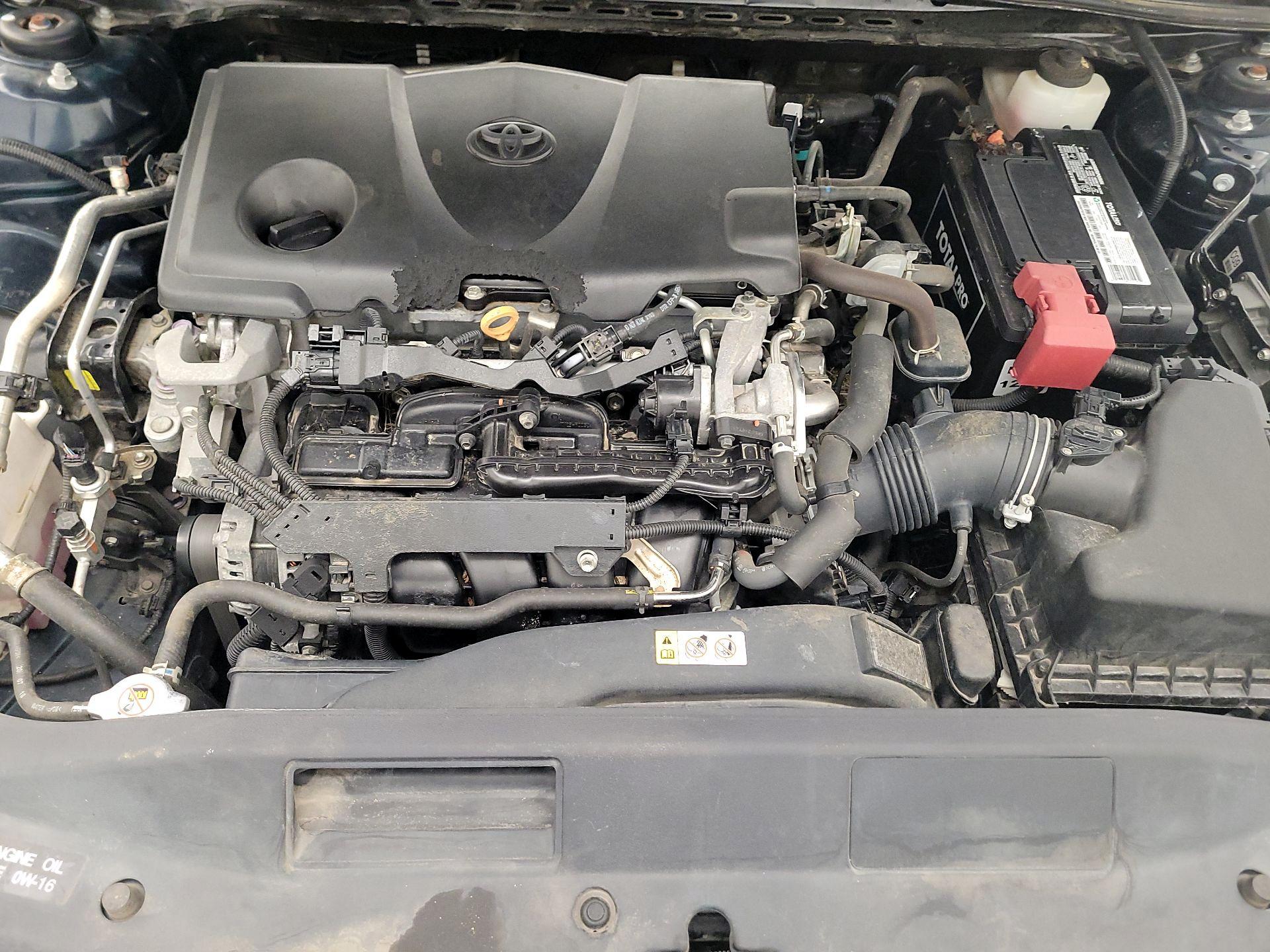 Thumbnail: 2019 Toyota Camry - 17