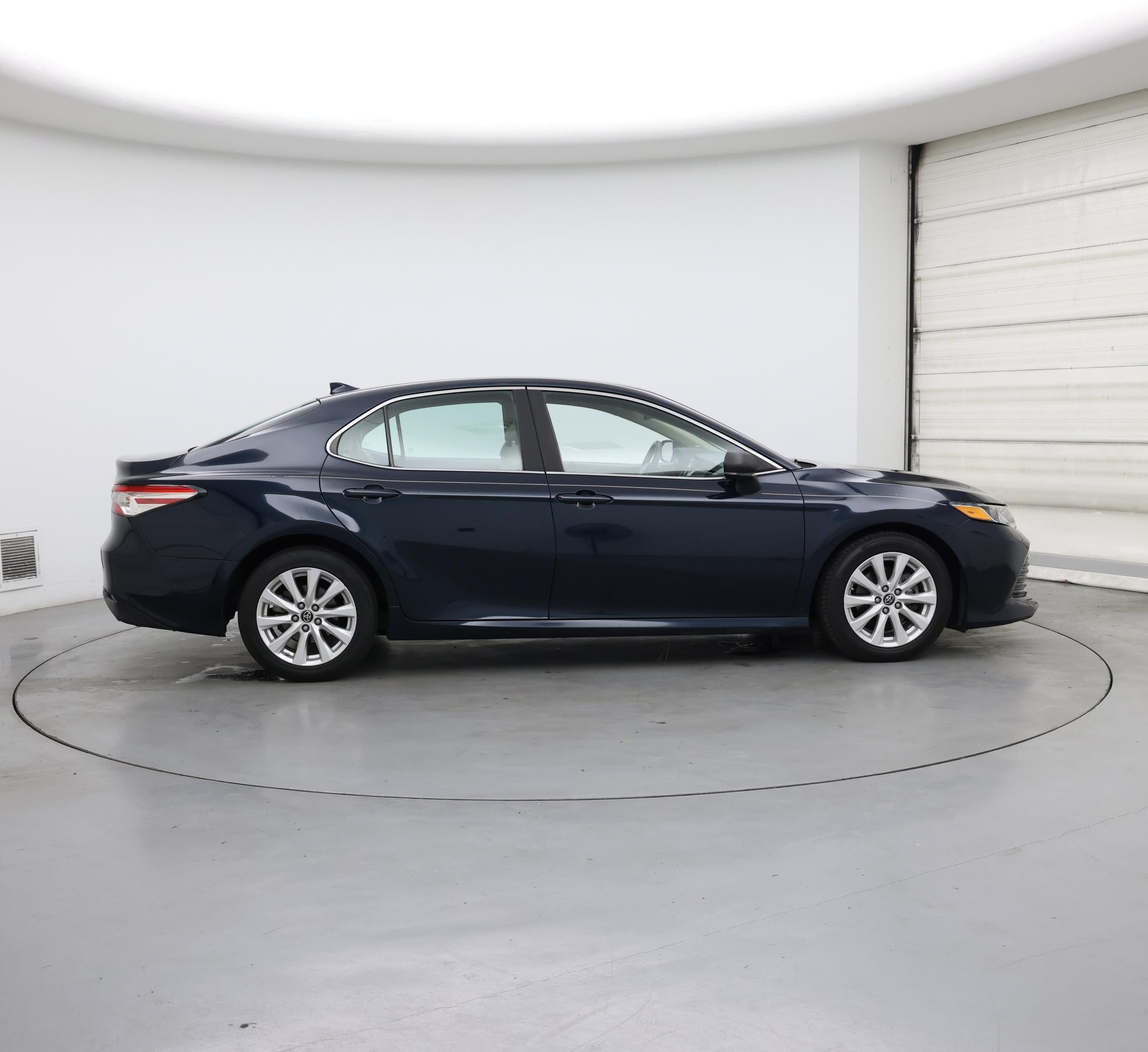 Thumbnail: 2019 Toyota Camry - 7