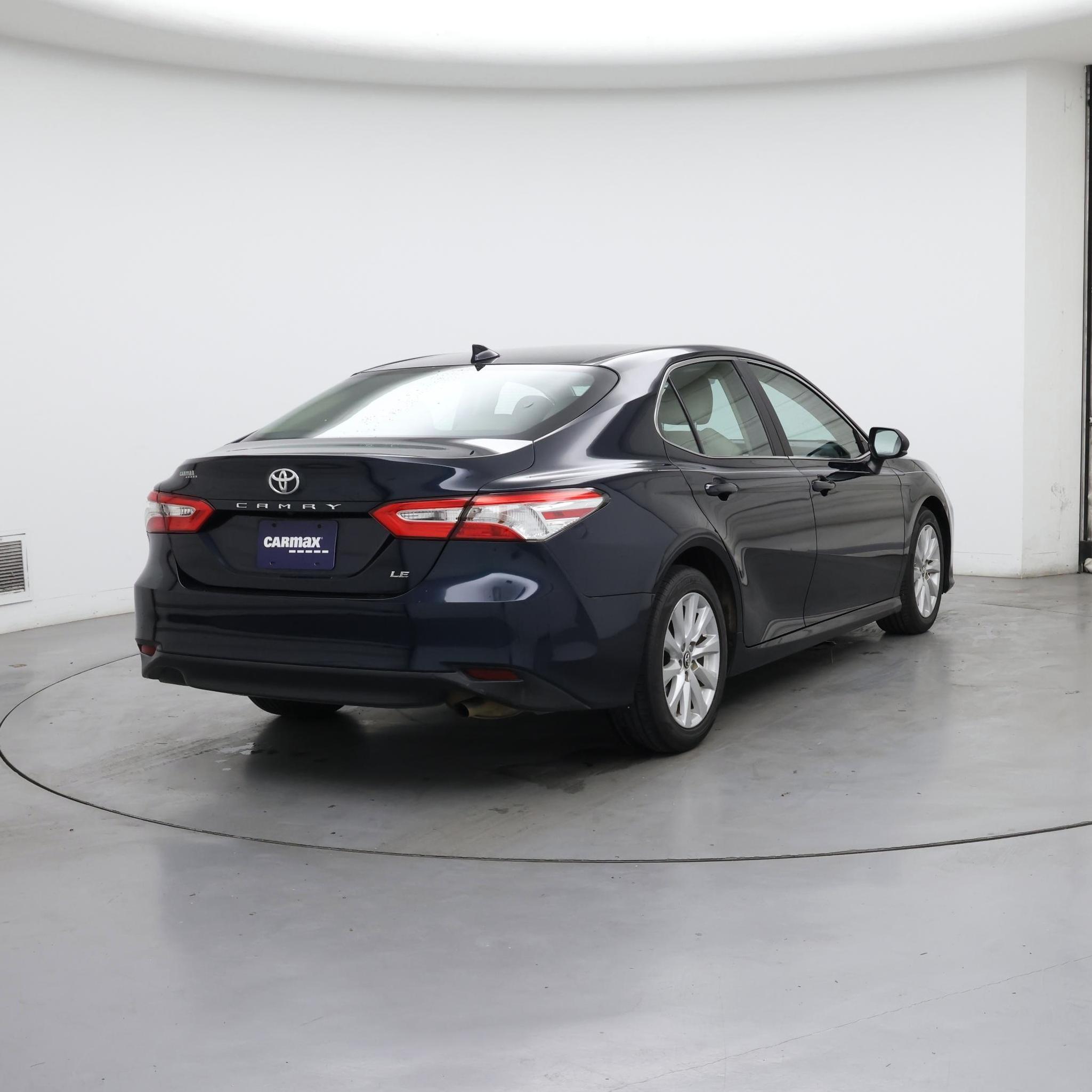 Thumbnail: 2019 Toyota Camry - 8
