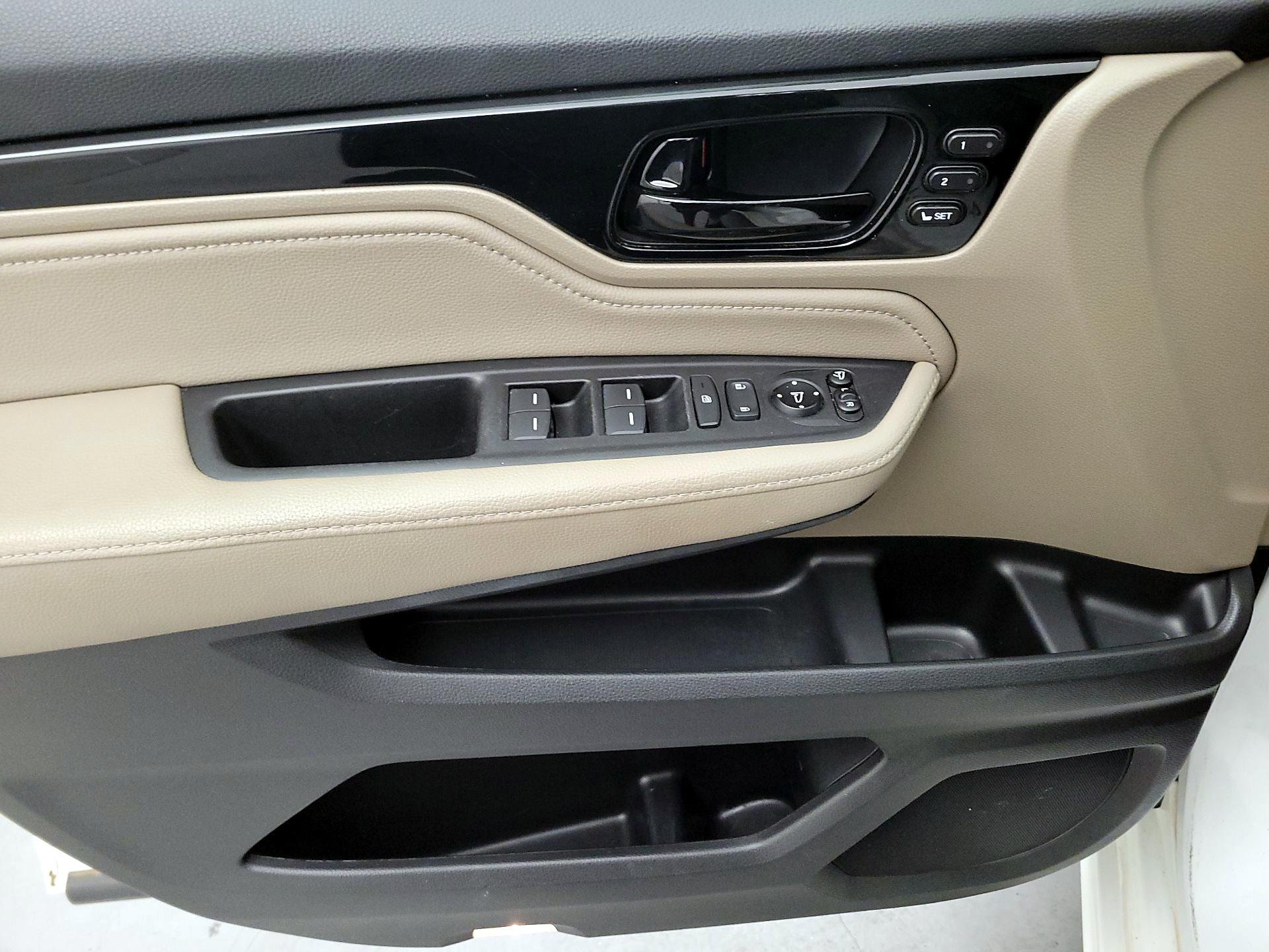 Thumbnail: 2020 Honda Odyssey - 12