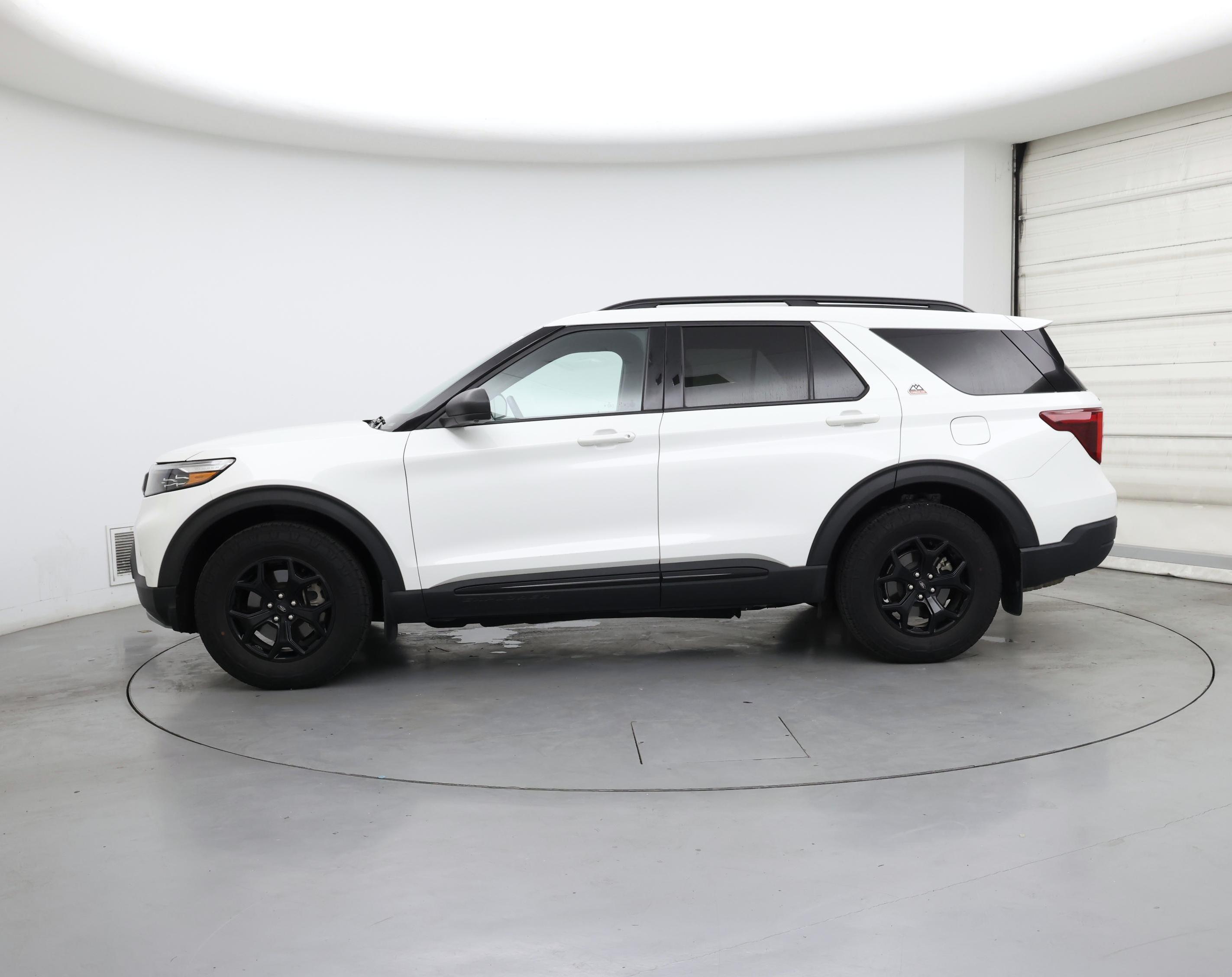 Thumbnail: 2021 Ford Explorer - 3