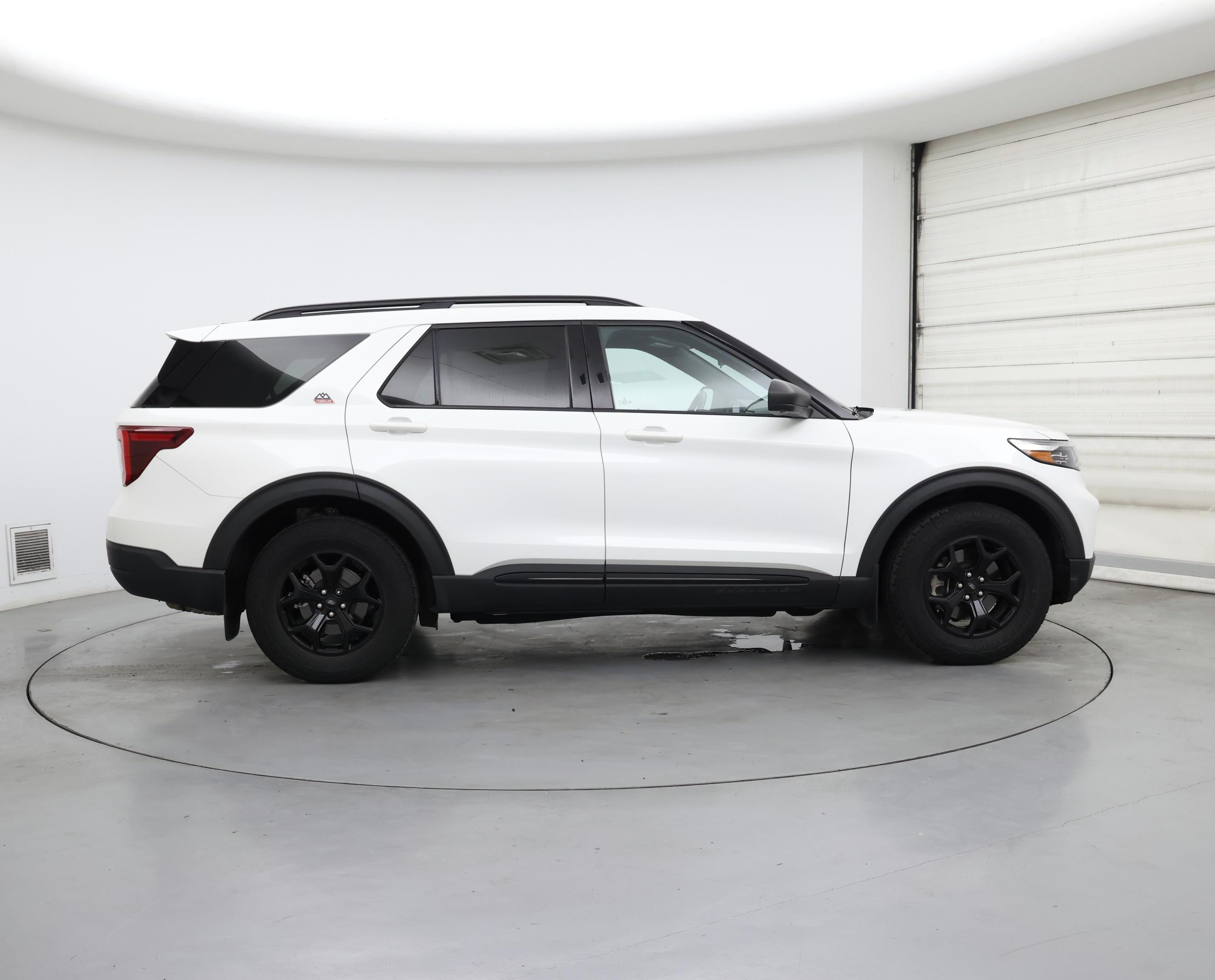 Thumbnail: 2021 Ford Explorer - 7