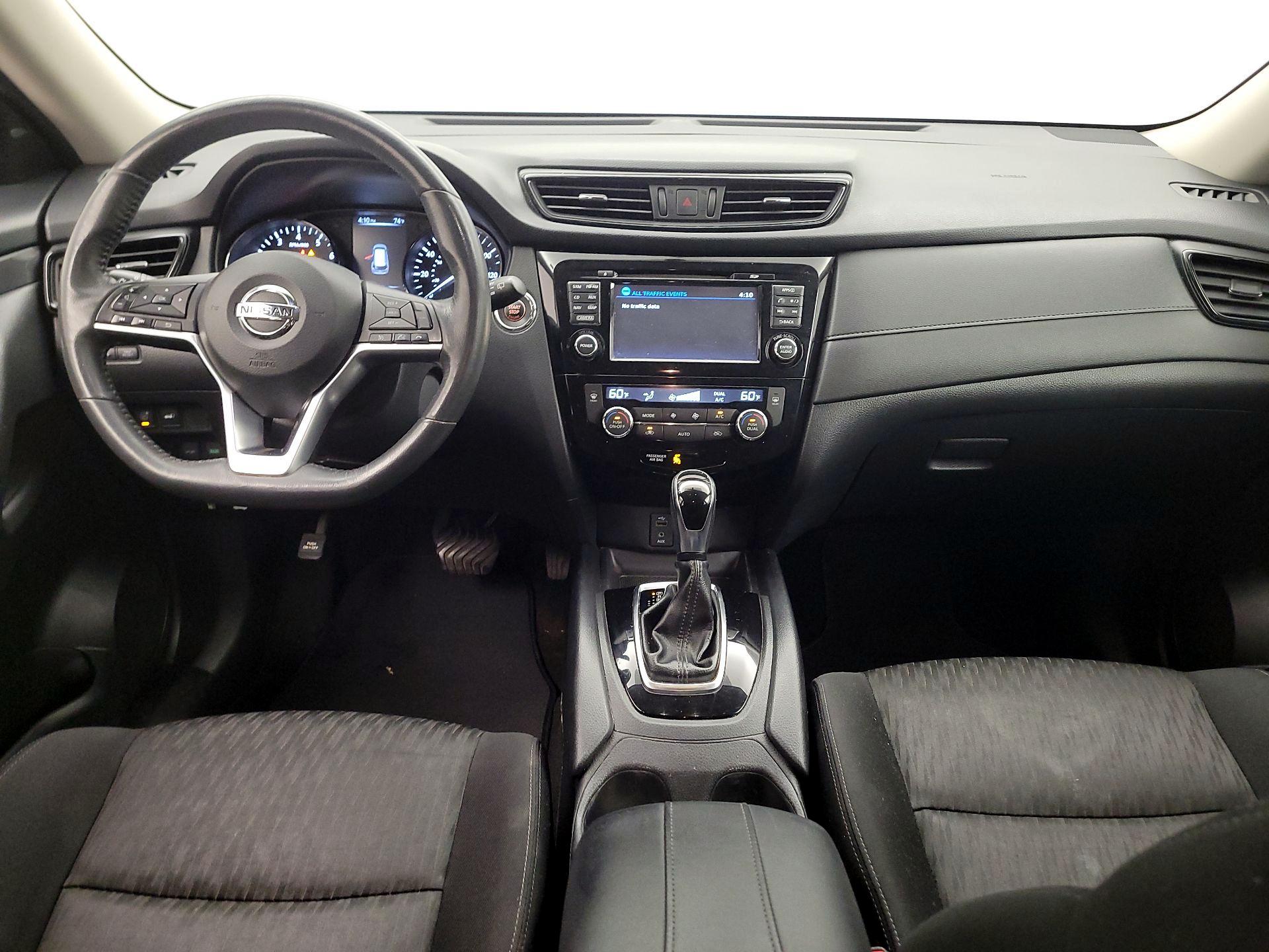 Thumbnail: 2017 Nissan Rogue - 9