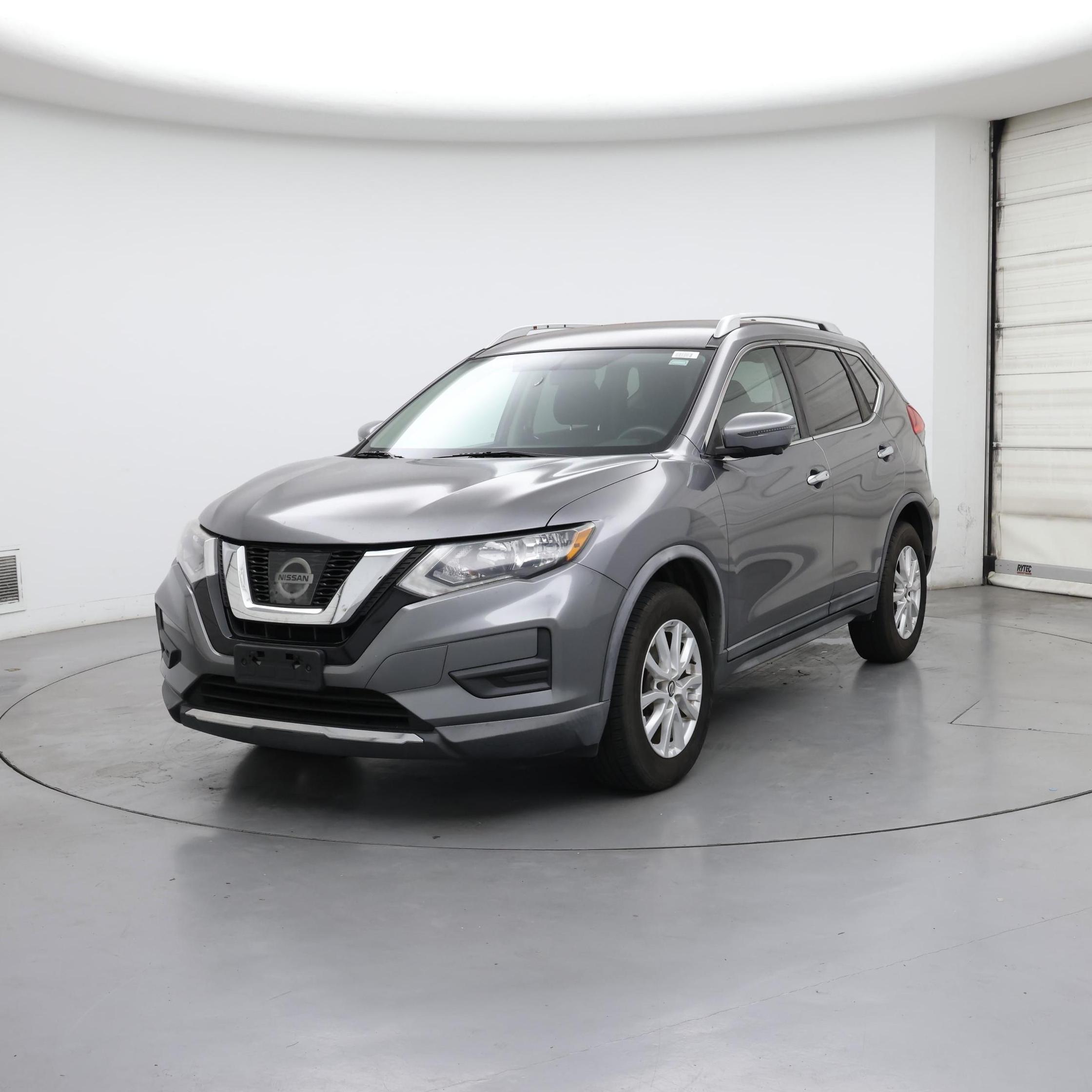Thumbnail: 2017 Nissan Rogue - 4