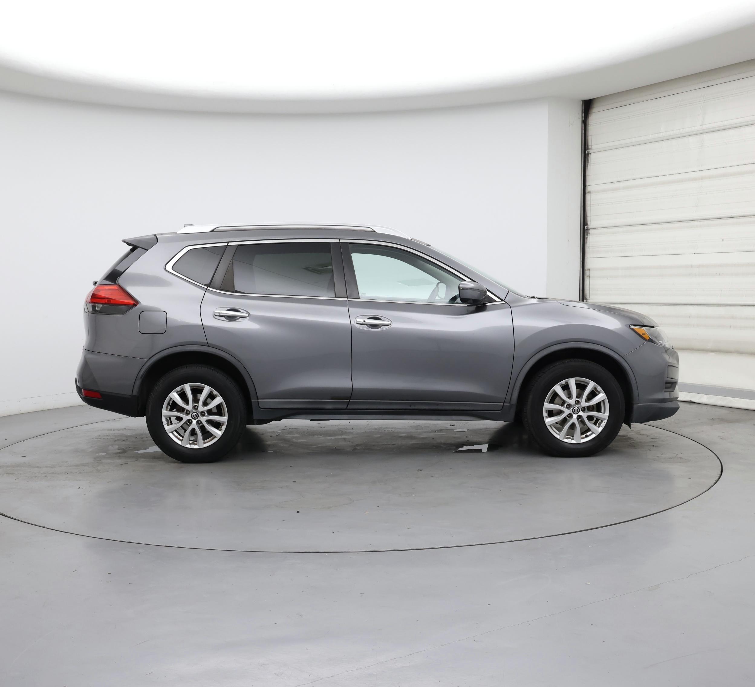 Thumbnail: 2017 Nissan Rogue - 7