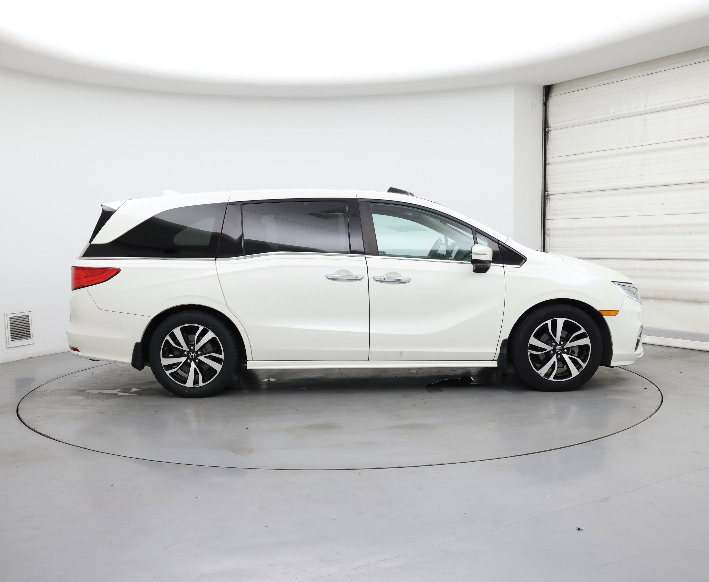 Thumbnail: 2019 Honda Odyssey - 7