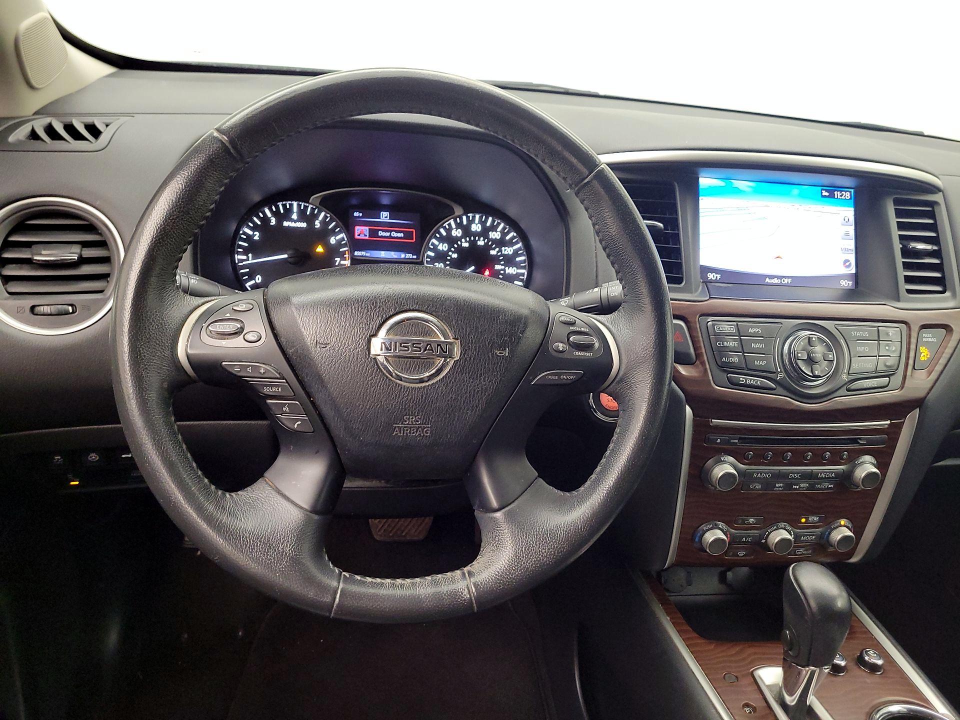 Thumbnail: 2017 Nissan Pathfinder - 10