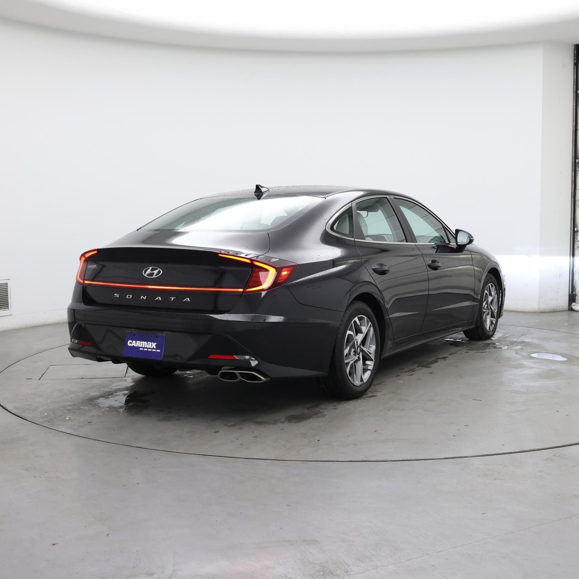 Thumbnail: 2017 Nissan Pathfinder - 8