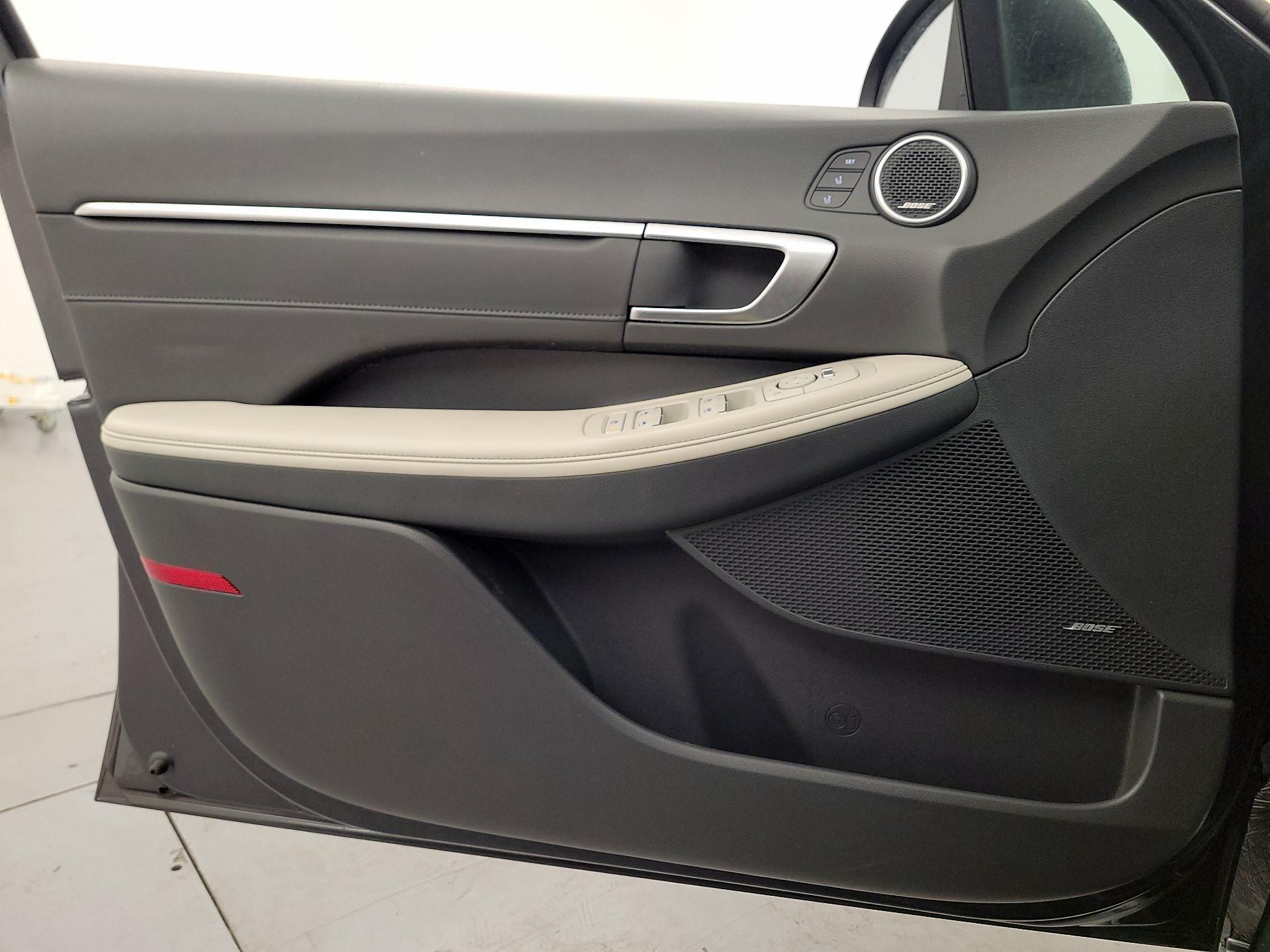 Thumbnail: 2022 Hyundai Sonata - 12