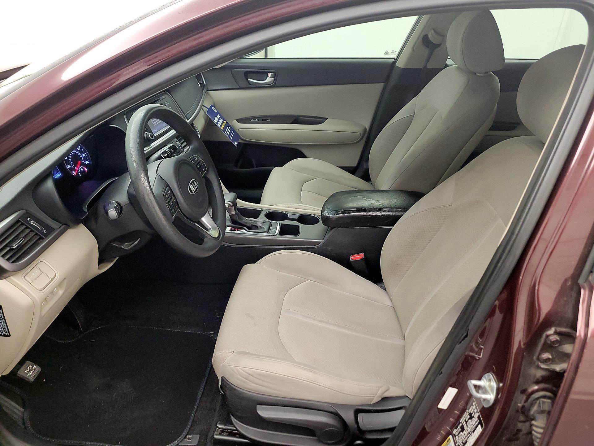 Thumbnail: 2016 Kia Optima - 11